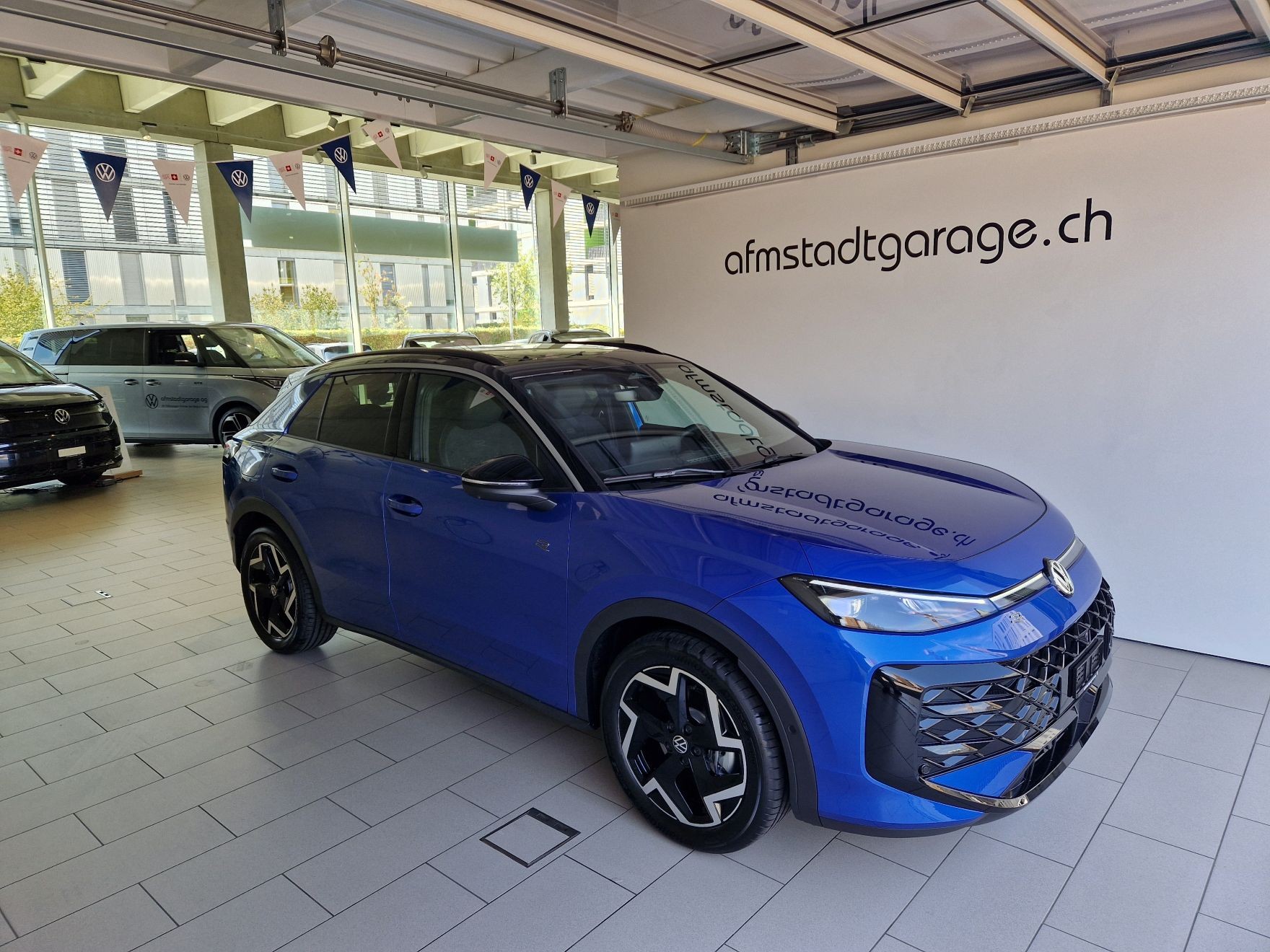 VW T-Roc 1.5 eTSI mHEV R-Line DSG-image-0