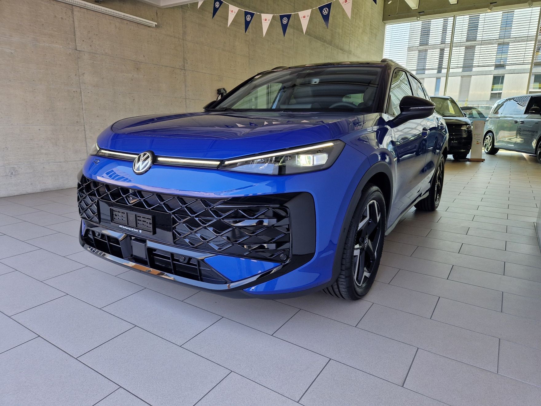 VW T-Roc 1.5 eTSI mHEV R-Line DSG-image-2