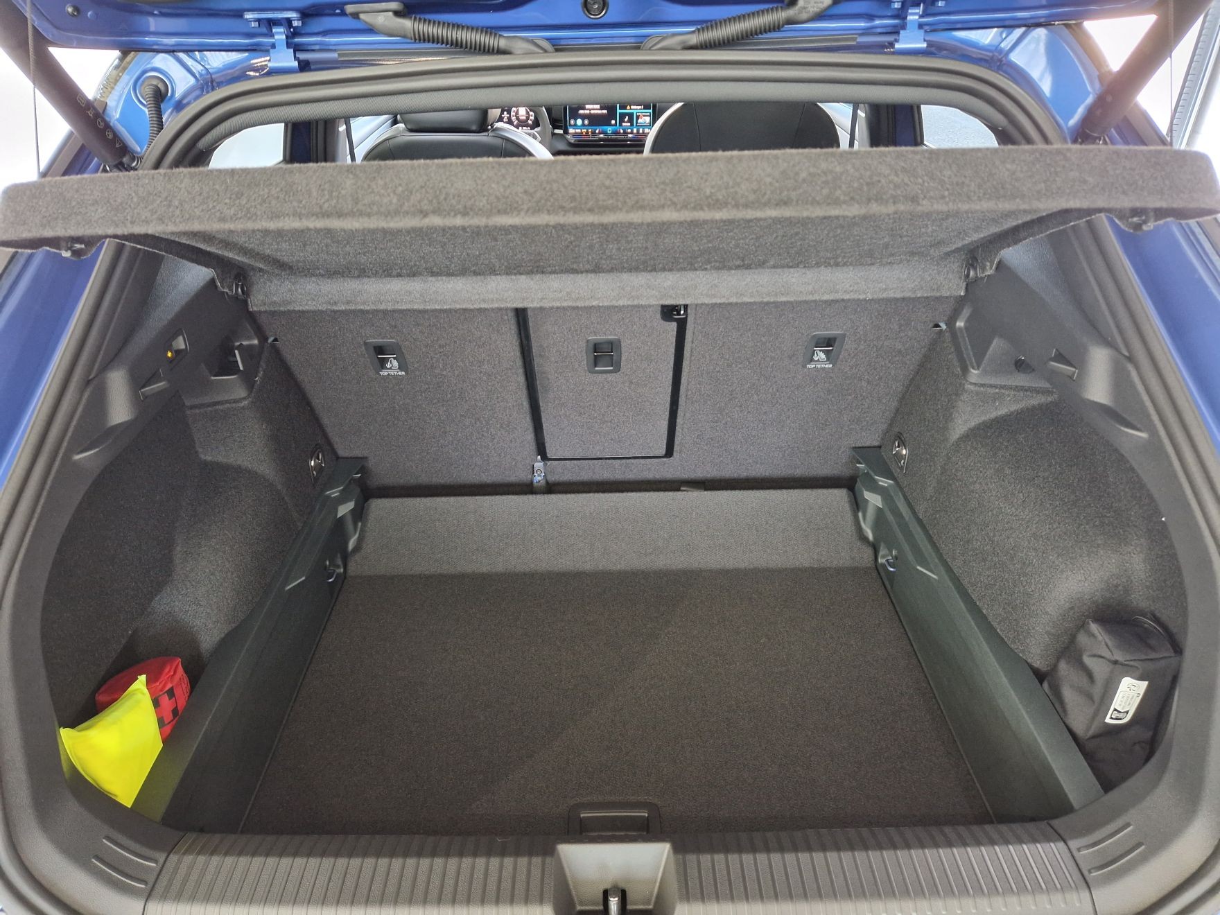VW T-Roc 1.5 eTSI mHEV R-Line DSG-image-5
