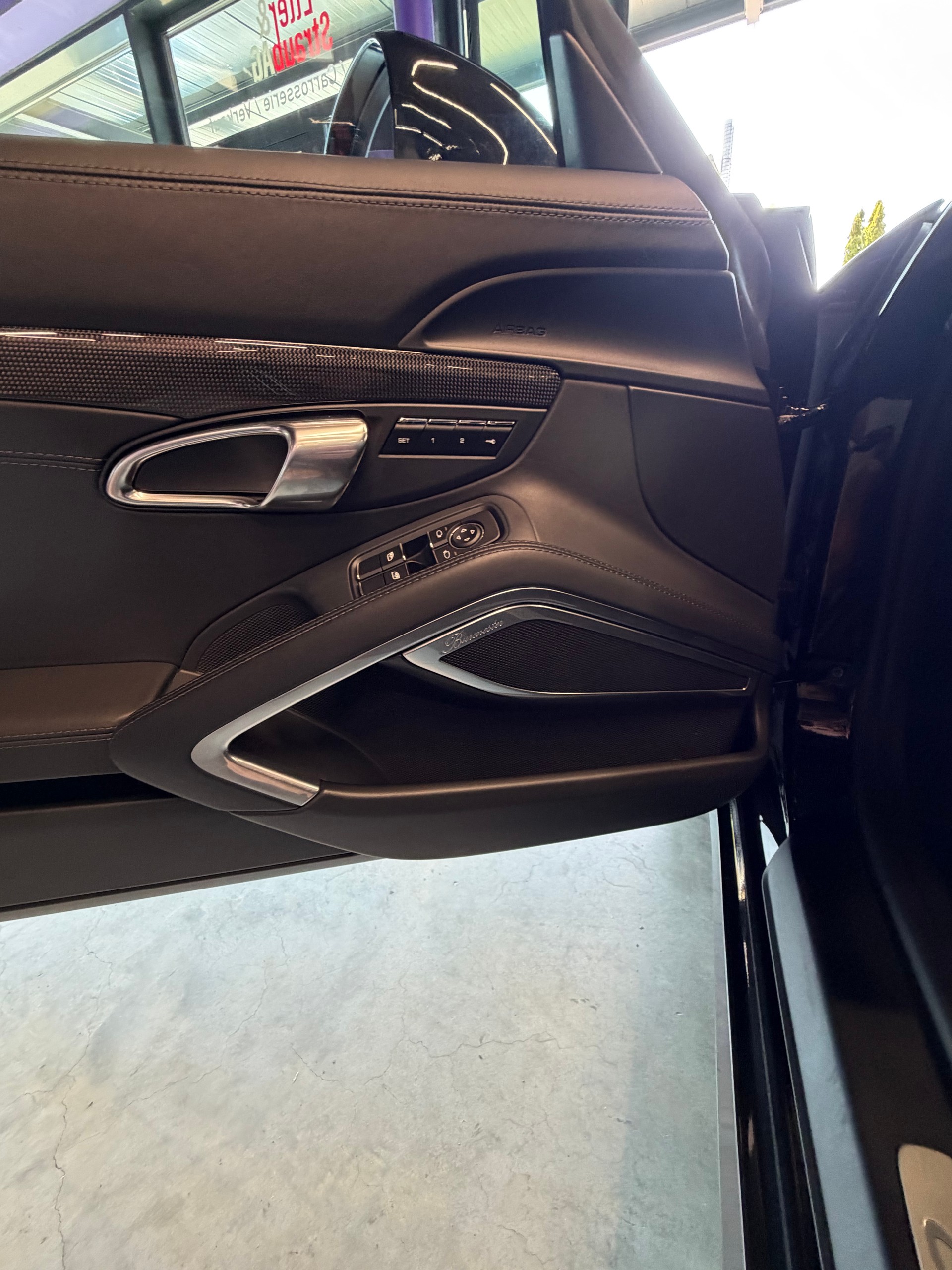 PORSCHE 911 Turbo S PDK-image-9