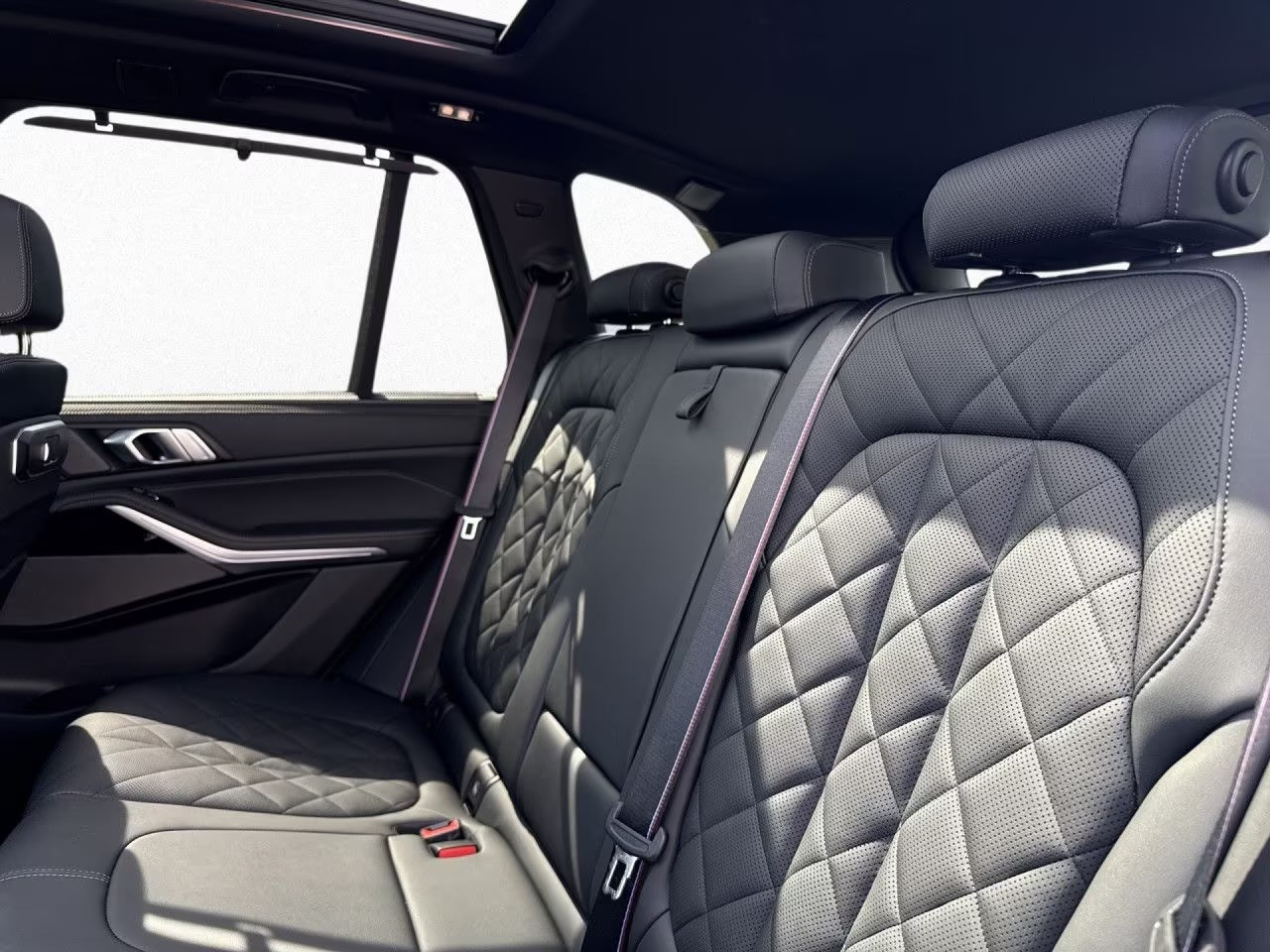BMW X5 xDrive 48V 40i M Sport Pro Steptronic-image-9