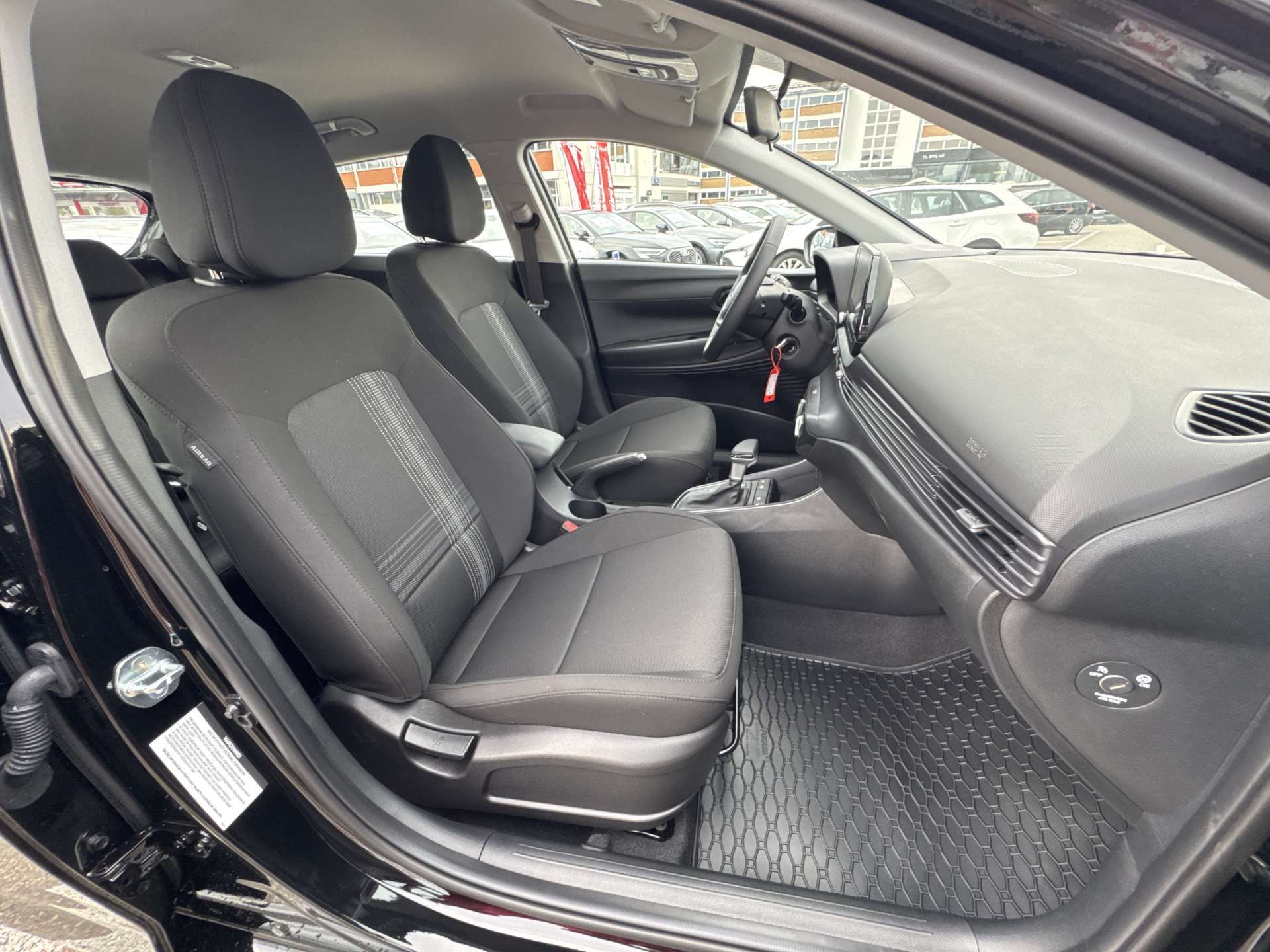 HYUNDAI i20 1.0 T-GDi Comfort DCT-Automat-image-12