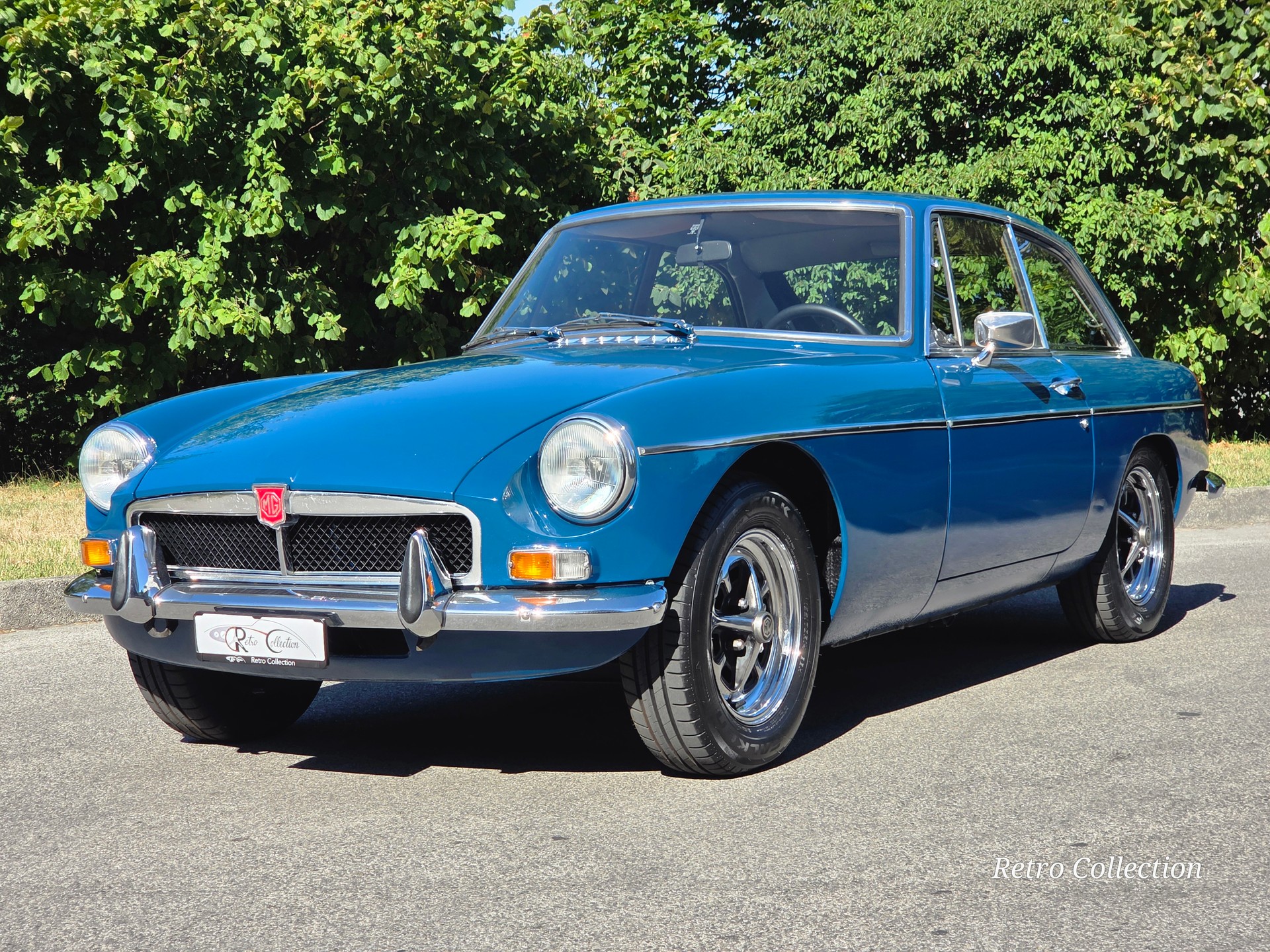 MG MGB GT - ultime série avec pare-chocs chromés - Overdrive - voiture CH - Expertisée vétéran 01.06.2026.-image-6
