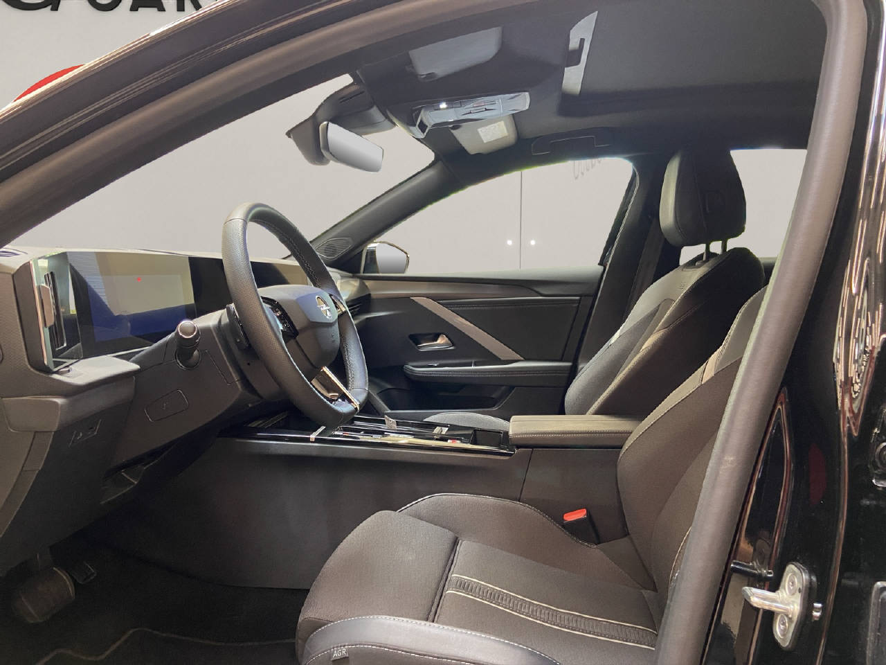 OPEL Astra Sports Tourer 1.2 T Hybrid GS-image-4