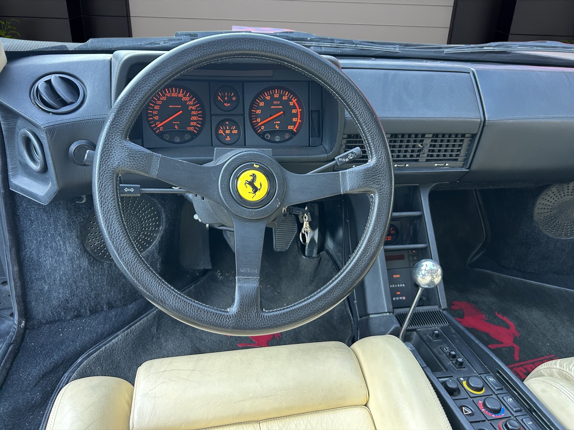FERRARI Testarossa-image-9