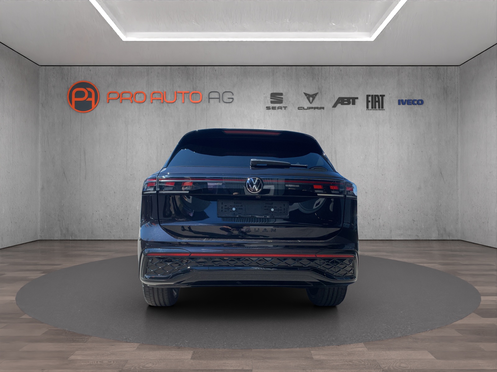 VW Tiguan 2.0 TSI DSG R-Line 4Motion-image-3