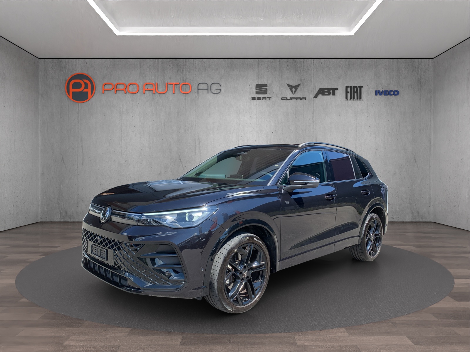 VW Tiguan 2.0 TSI DSG R-Line 4Motion-image-0