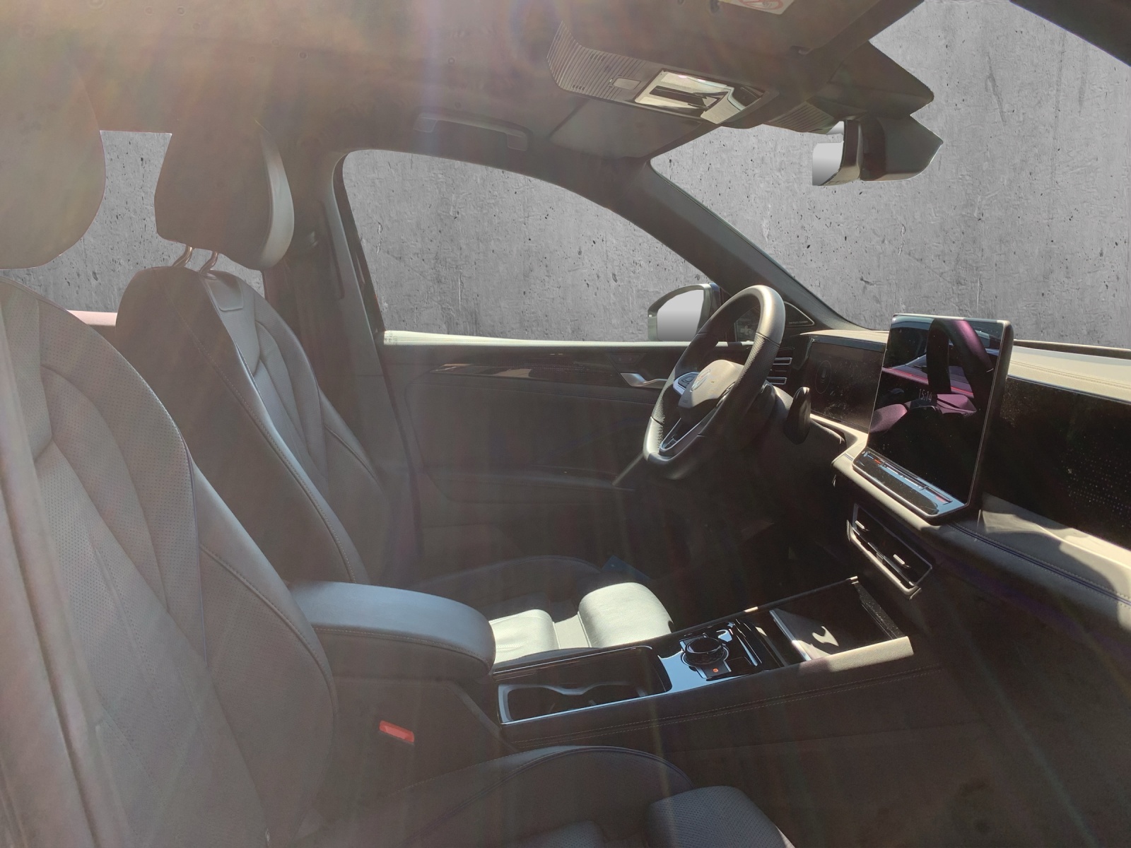 VW Tiguan 2.0 TSI DSG R-Line 4Motion-image-10