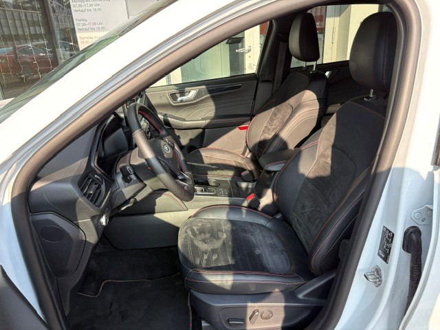 FORD Kuga 2.5 FHEV ST-Line X 4WD-image-8