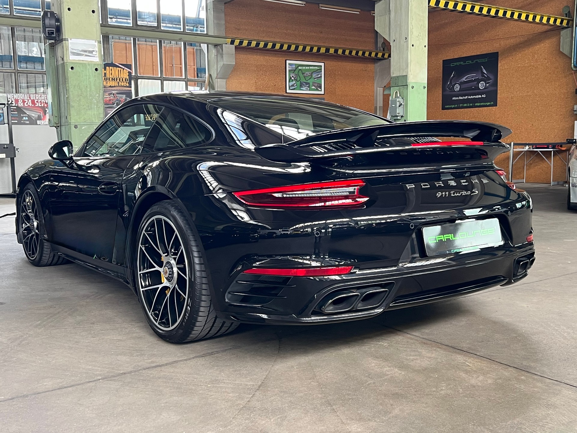 PORSCHE 911 Turbo S PDK-image-12