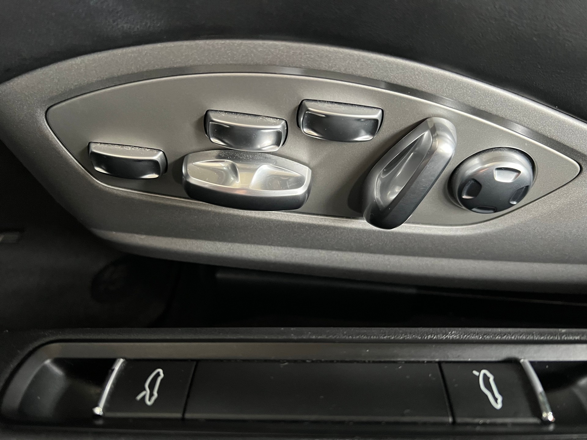 PORSCHE 911 Turbo S PDK-image-6