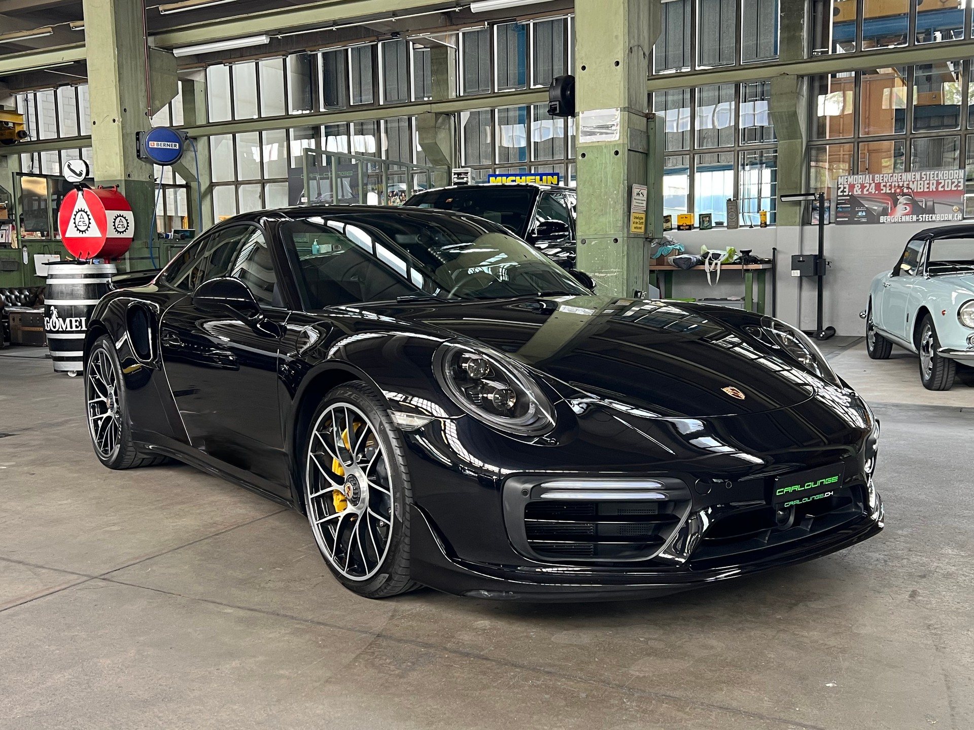 PORSCHE 911 Turbo S PDK-image-0