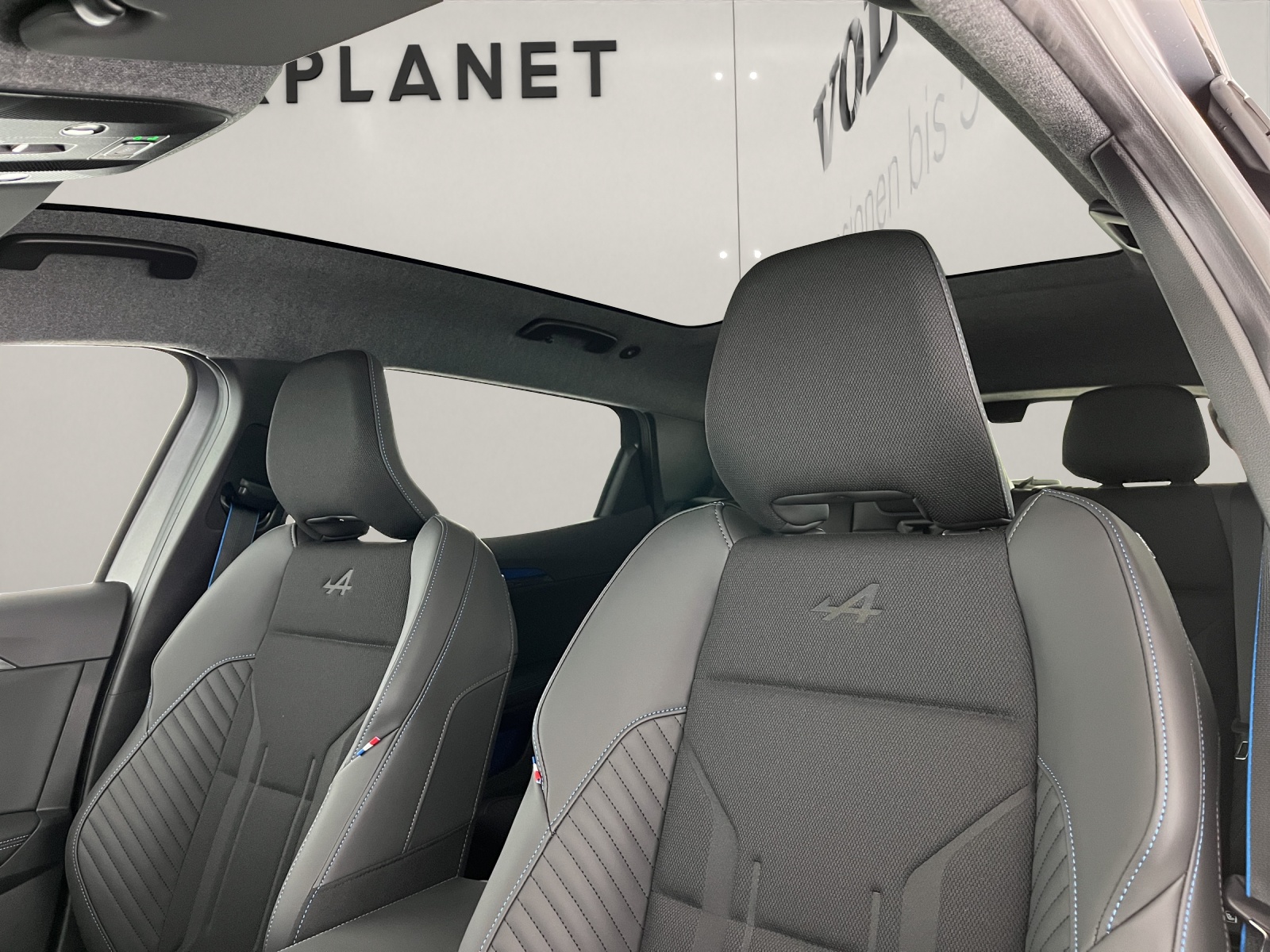 RENAULT Scénic E-Tech esprit Alpine-image-14