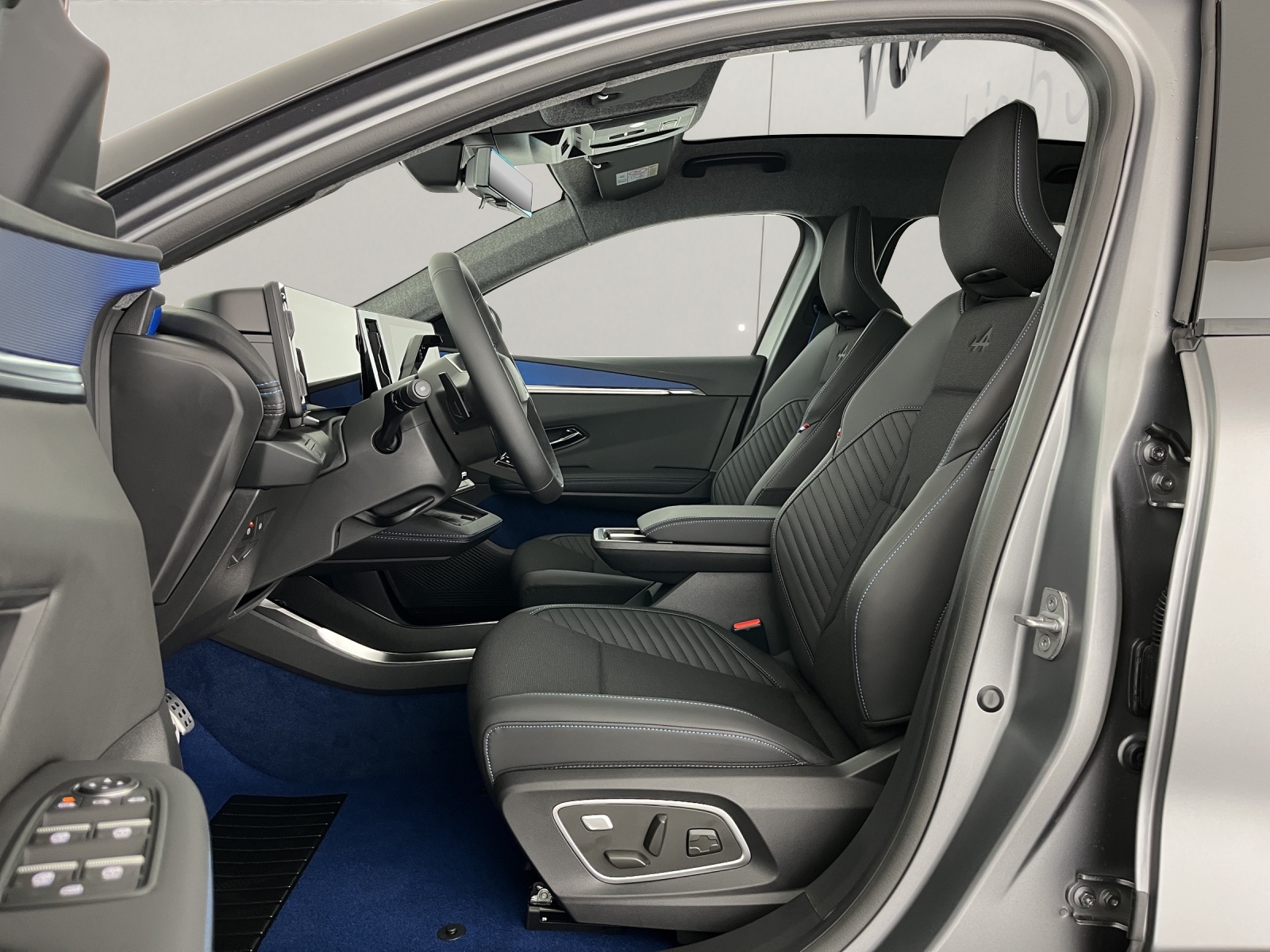 RENAULT Scénic E-Tech esprit Alpine-image-7