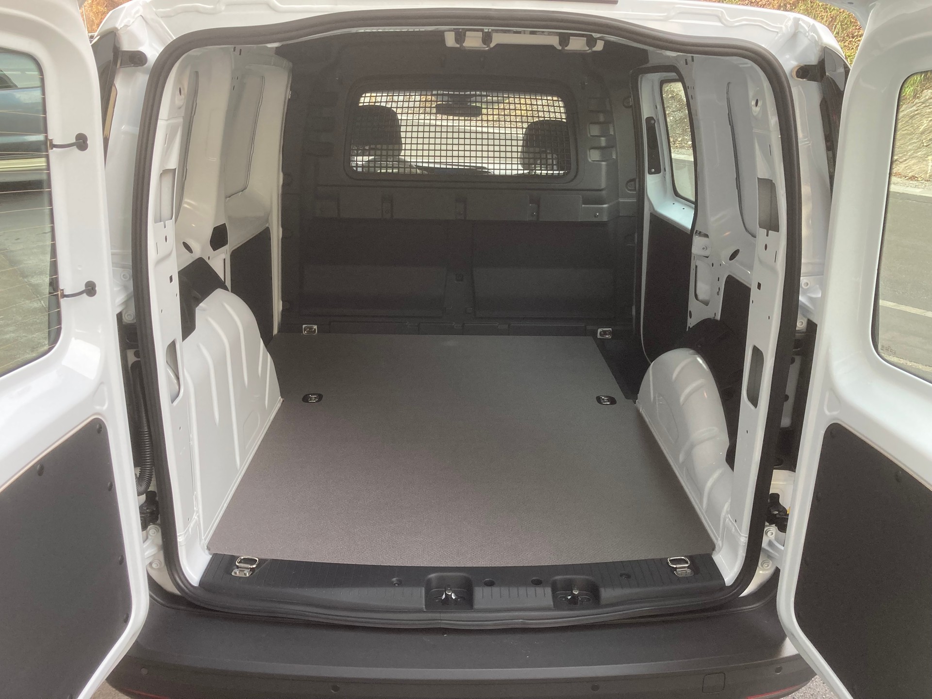 FORD Transit Connect Kasten 2.0 EcoBlue Trend AWD-image-9