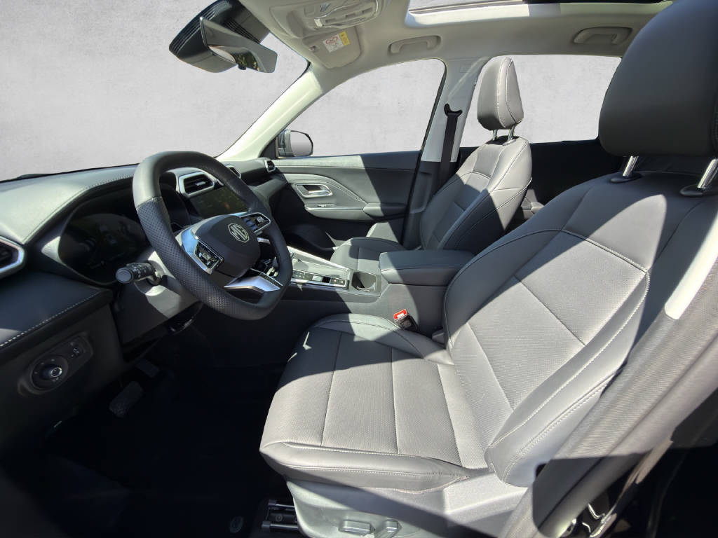 MG ZS 1.5 Hybrid+ Luxury-image-7