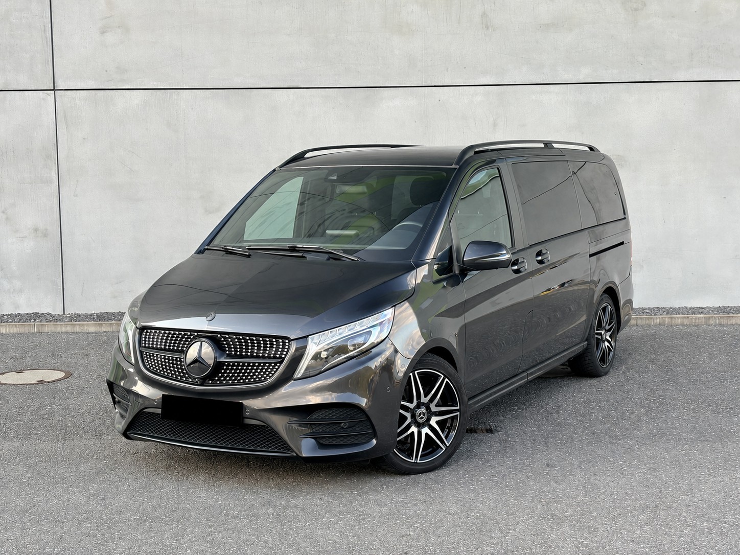 MERCEDES-BENZ Mercedes-Benz V 300 d lang 4MATIC 9G-TRONIC AVANTGARDE EDITION AMG Line-image-0