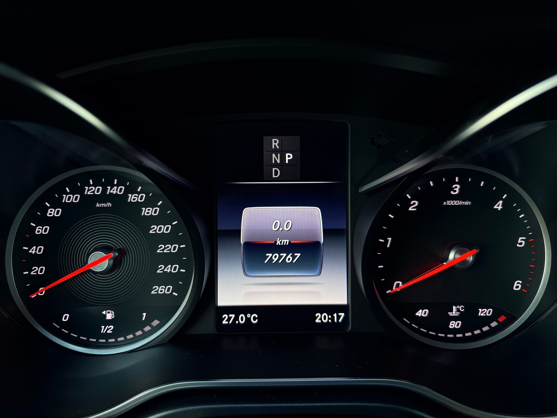 MERCEDES-BENZ Mercedes-Benz V 300 d lang 4MATIC 9G-TRONIC AVANTGARDE EDITION AMG Line-image-18