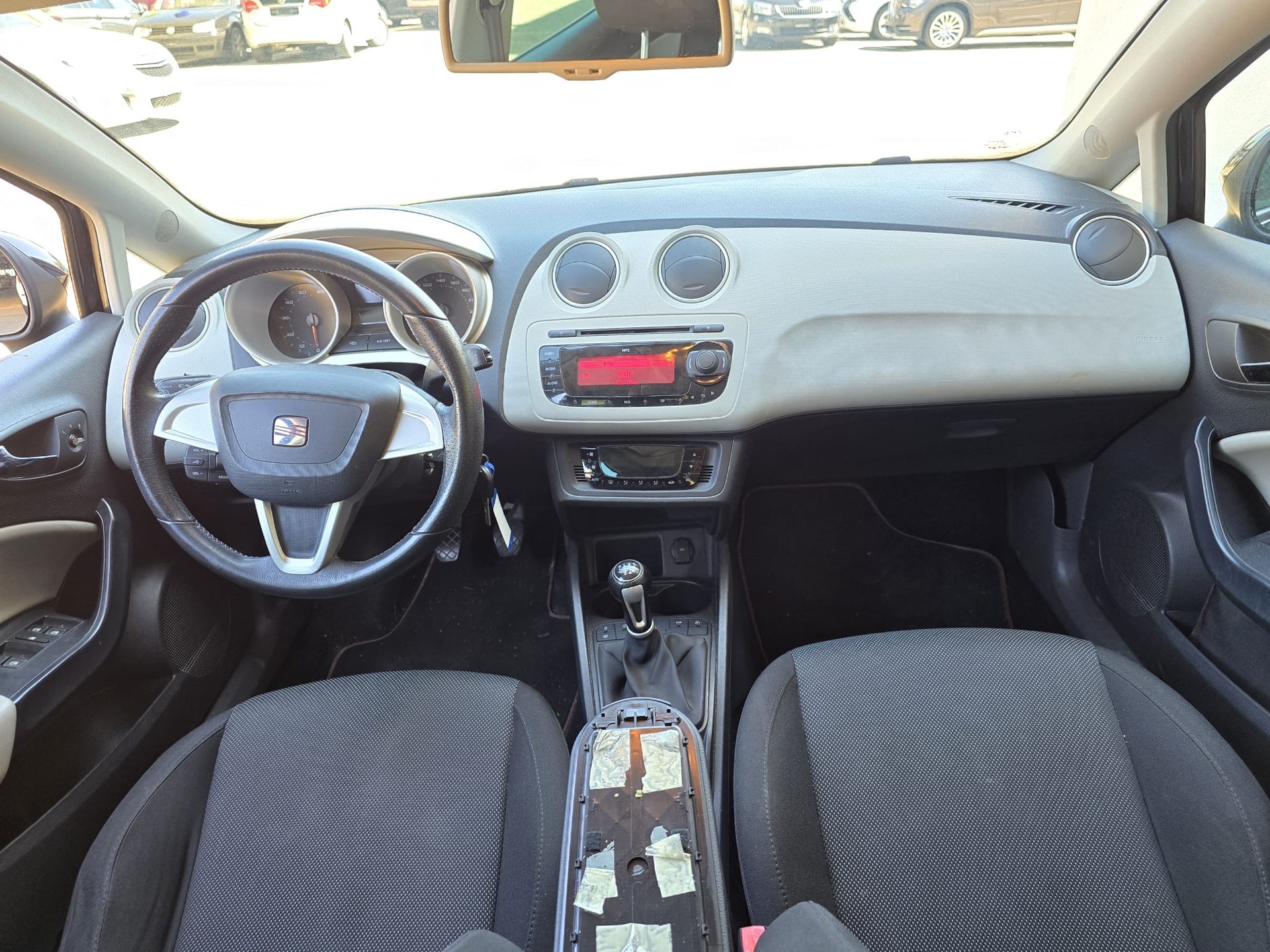 SEAT Ibiza 1.6 Style-image-8