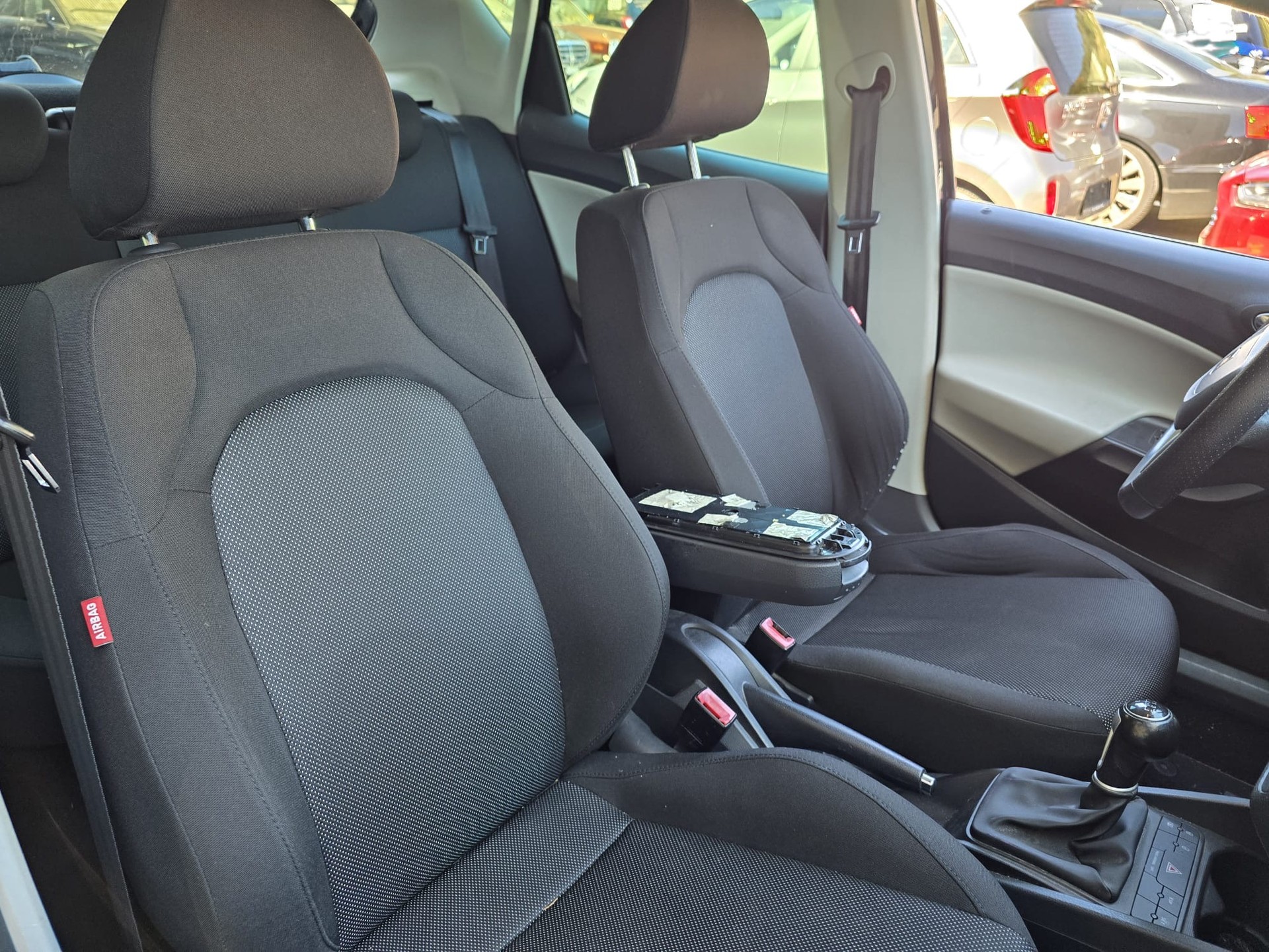 SEAT Ibiza 1.6 Style-image-10