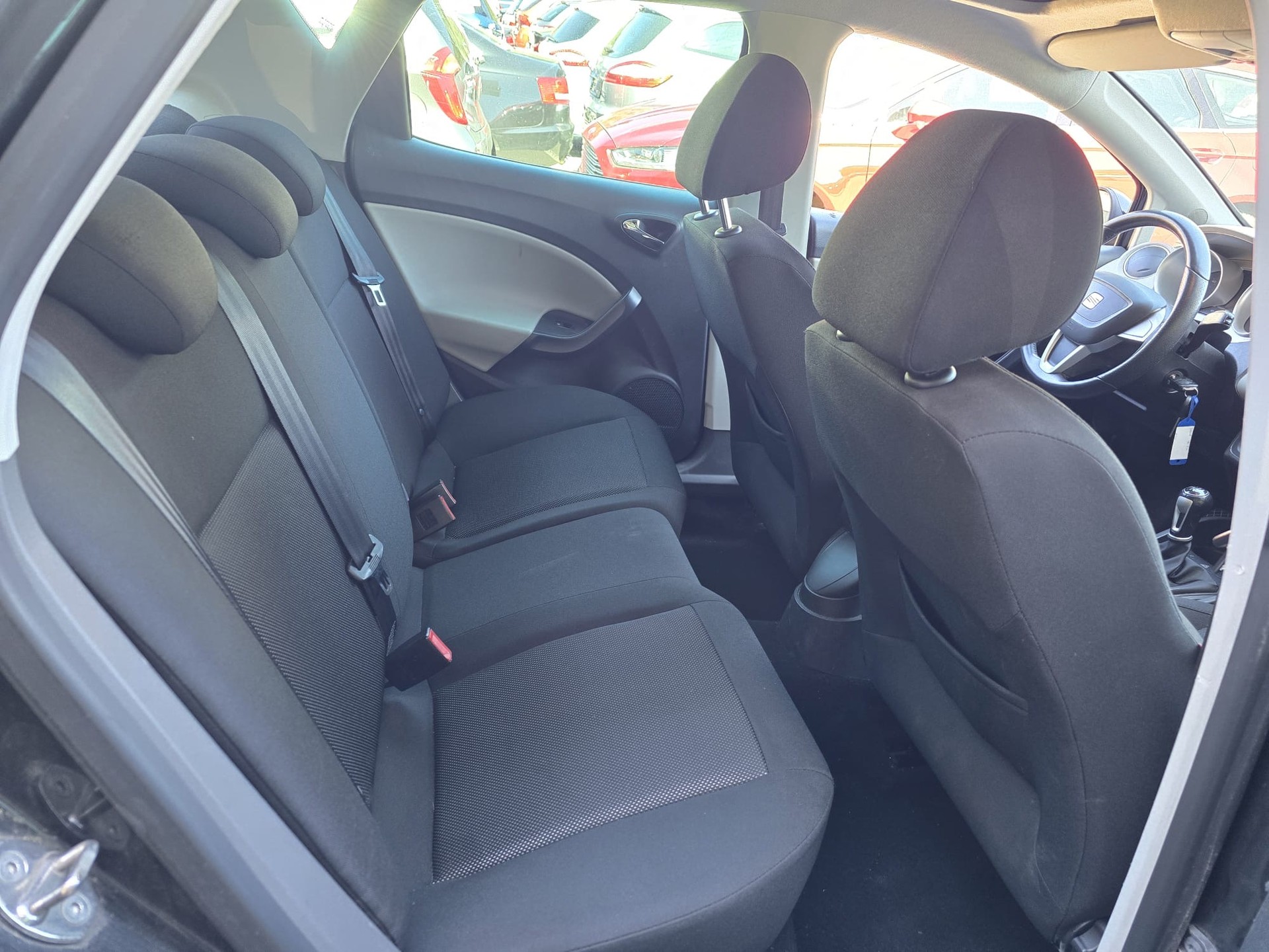 SEAT Ibiza 1.6 Style-image-11