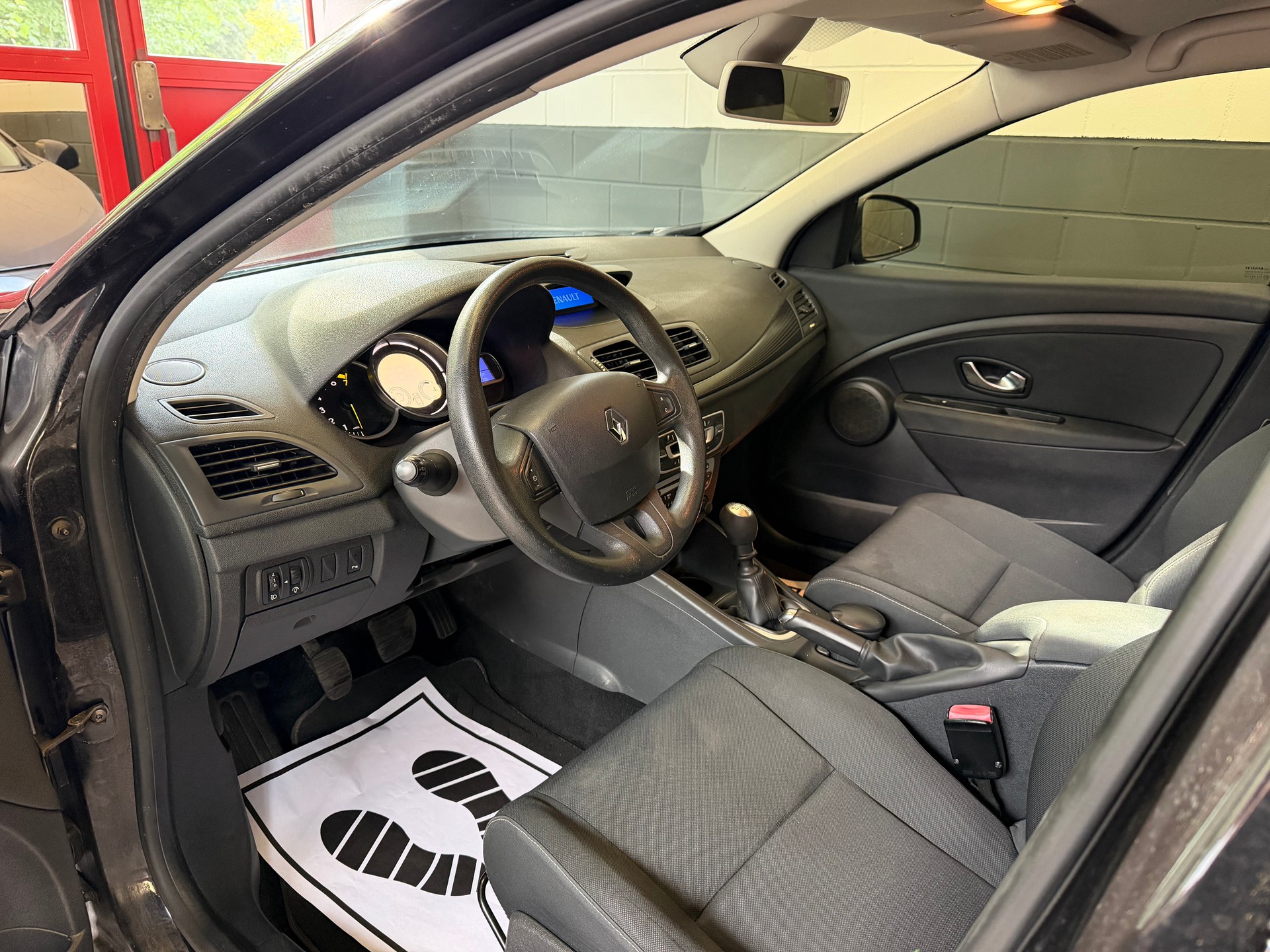 RENAULT Mégane Grandtour 1.4 16V Turbo Dynamique //NEU AB MFK!-image-10