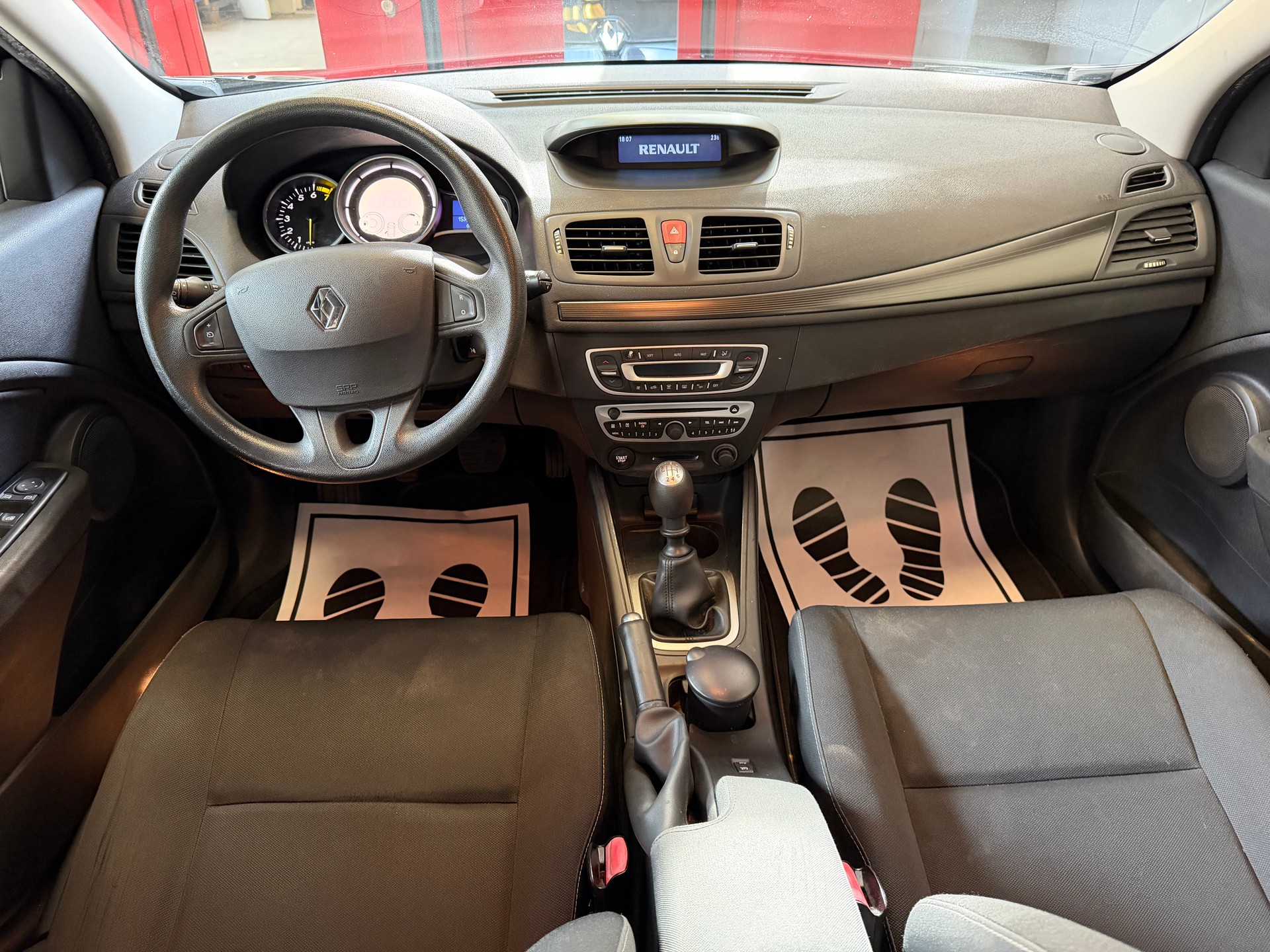 RENAULT Mégane Grandtour 1.4 16V Turbo Dynamique //NEU AB MFK!-image-11