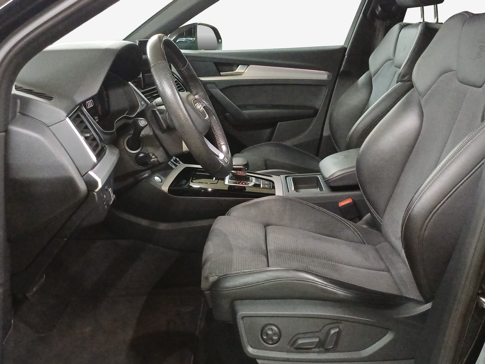 AUDI Q5 40 TDI quattro S-tronic-image-7