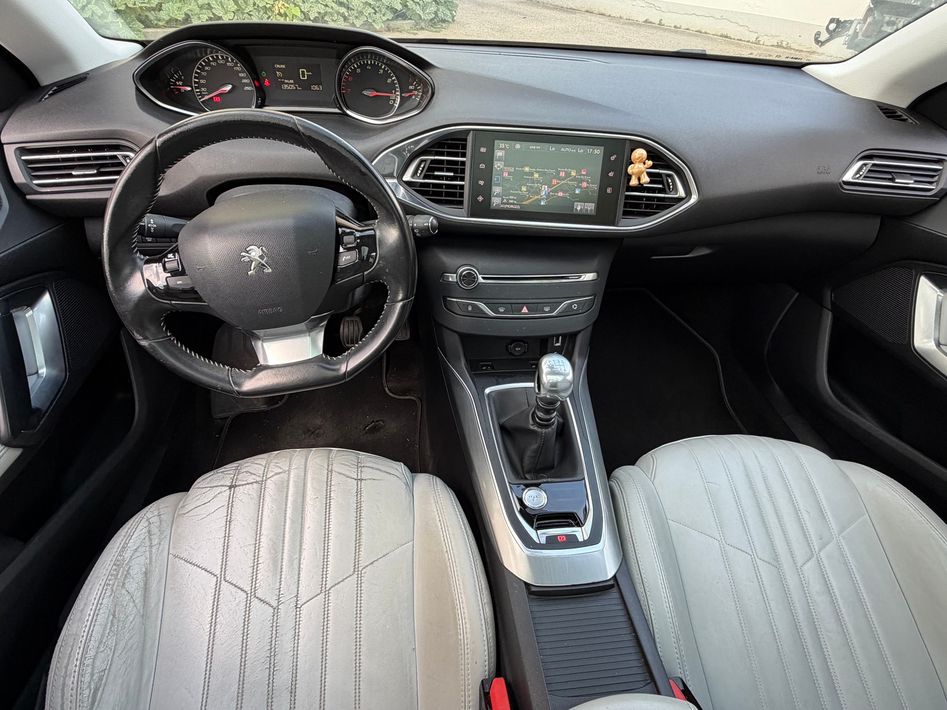 PEUGEOT 308 1.2 THP Allure-image-6