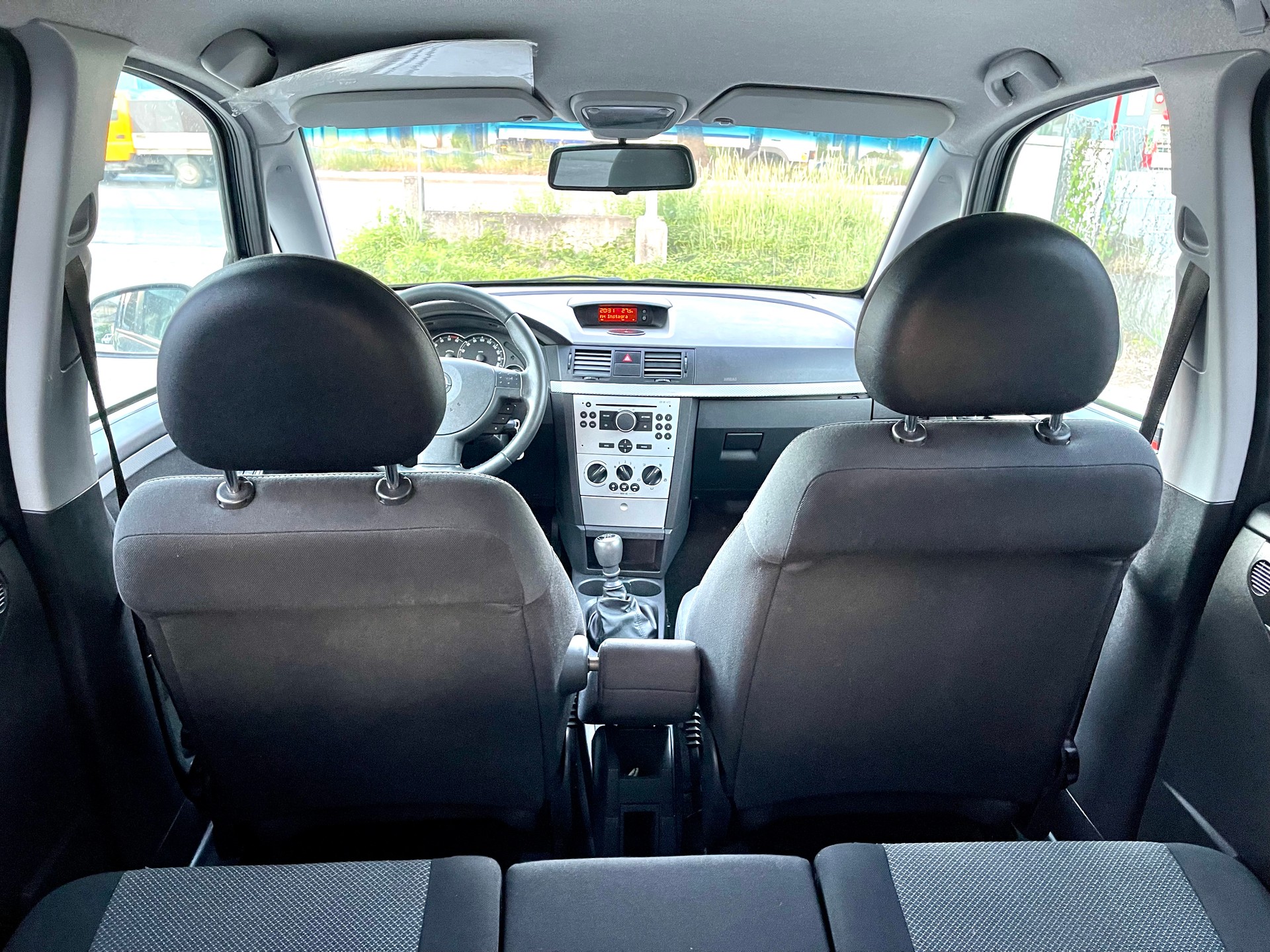 OPEL Meriva 1.7 CDTi Edition-image-21