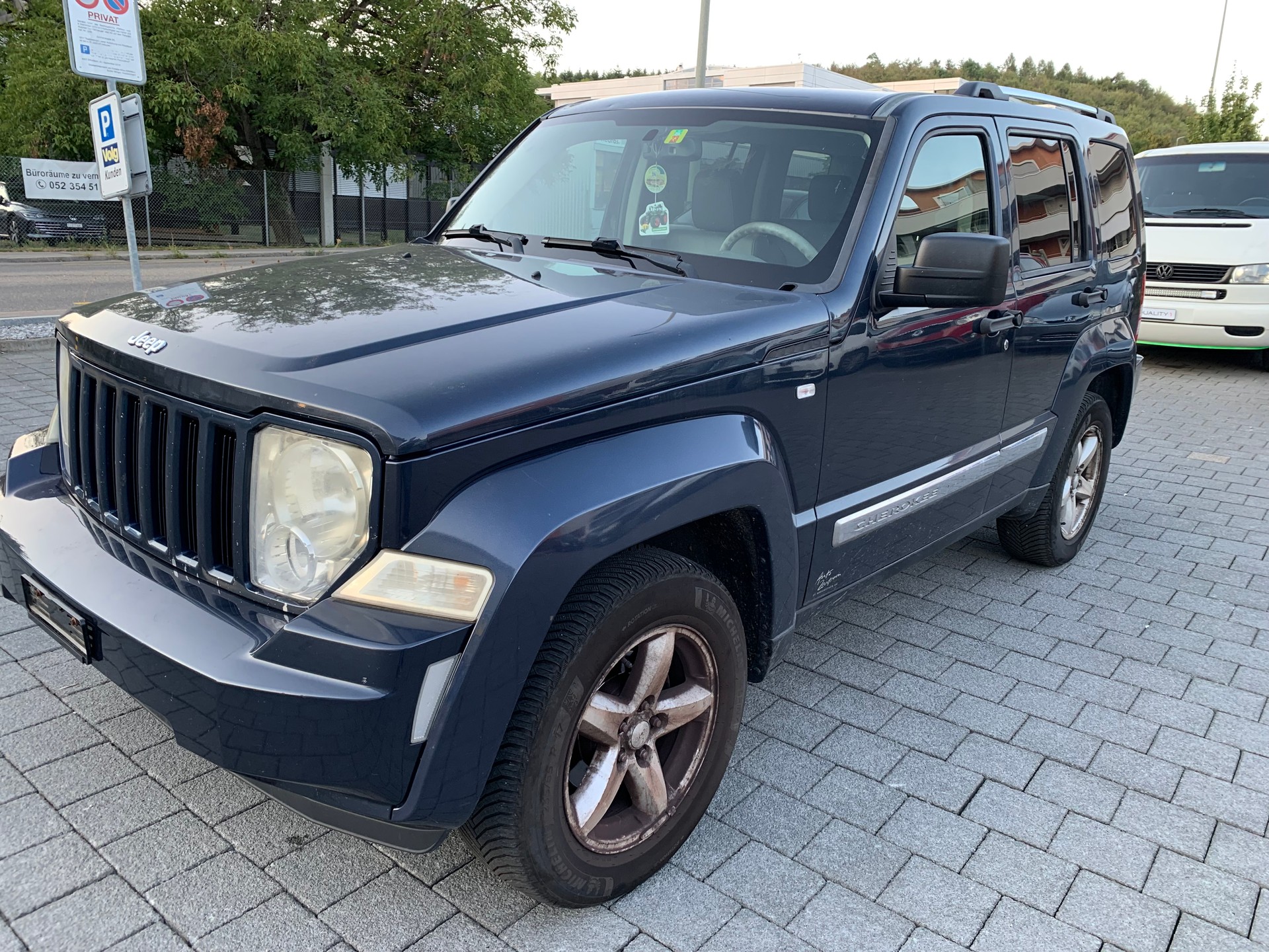 JEEP Cherokee 2.8 CRD Limited Automatic-image-0