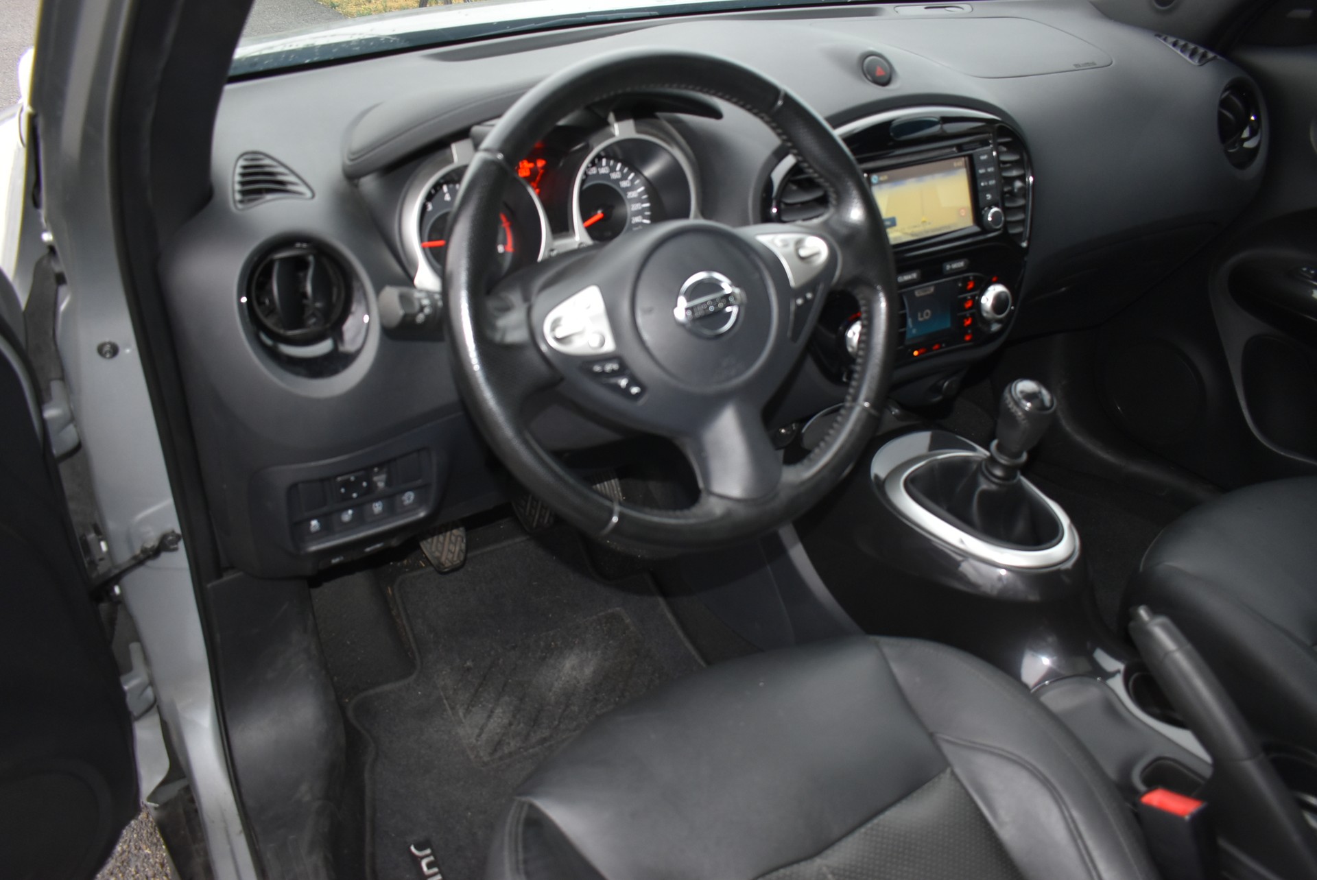 NISSAN Juke 1.2 DIG-T tekna-image-1