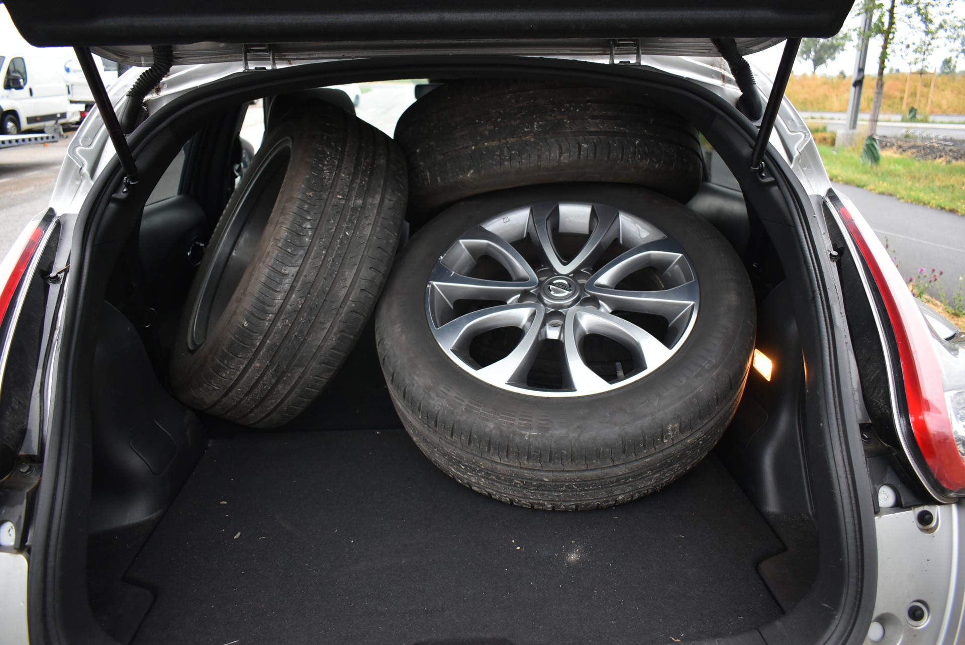 NISSAN Juke 1.2 DIG-T tekna-image-8