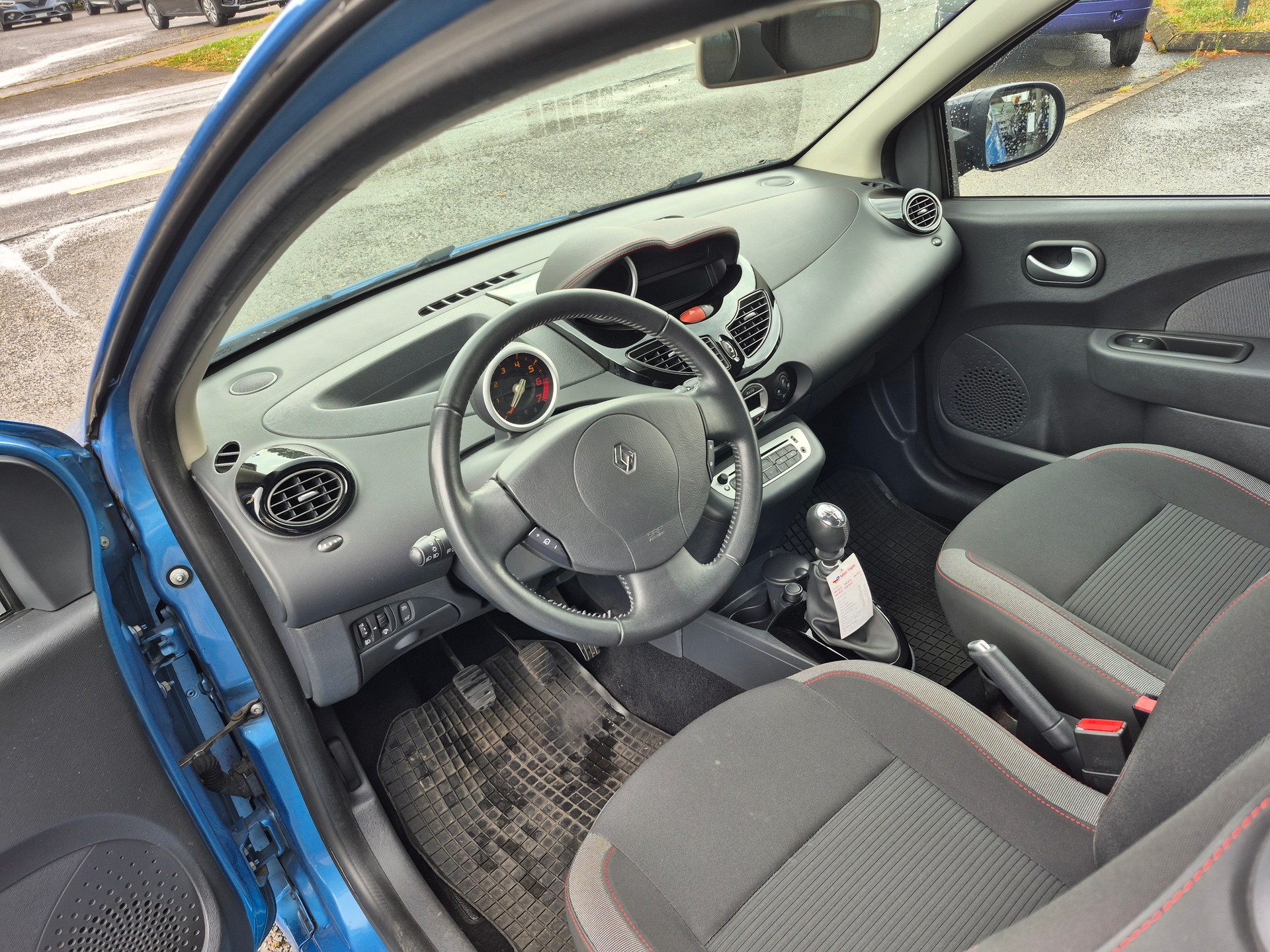 RENAULT Twingo 1.2 16V Expression-image-6