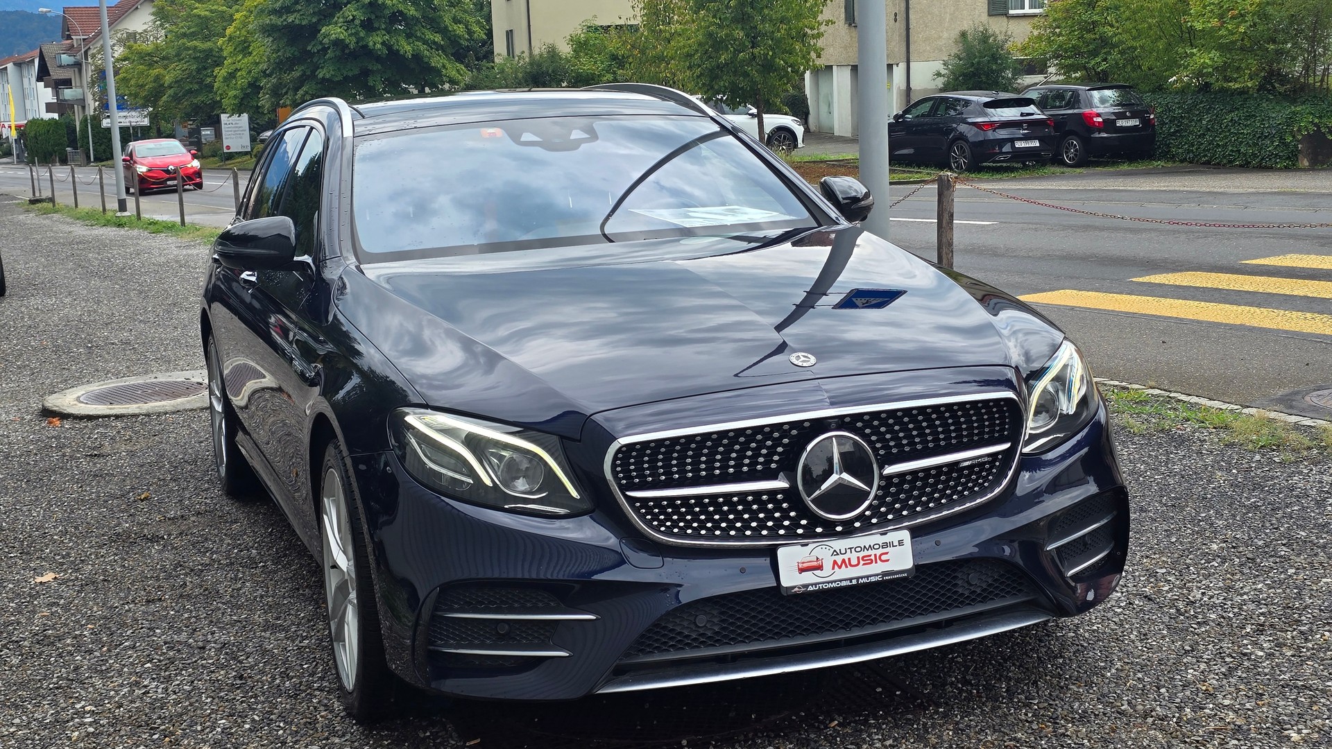 MERCEDES-BENZ E 43 AMG 4 Matic 9G-Tronic-image-2