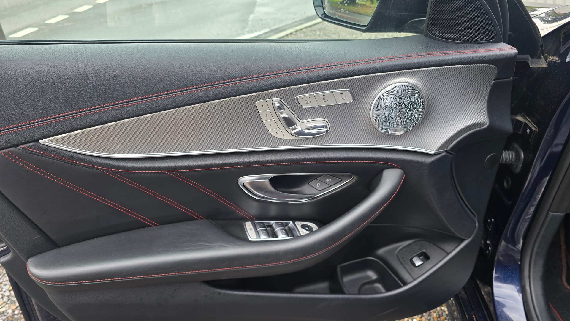 MERCEDES-BENZ E 43 AMG 4 Matic 9G-Tronic-image-19