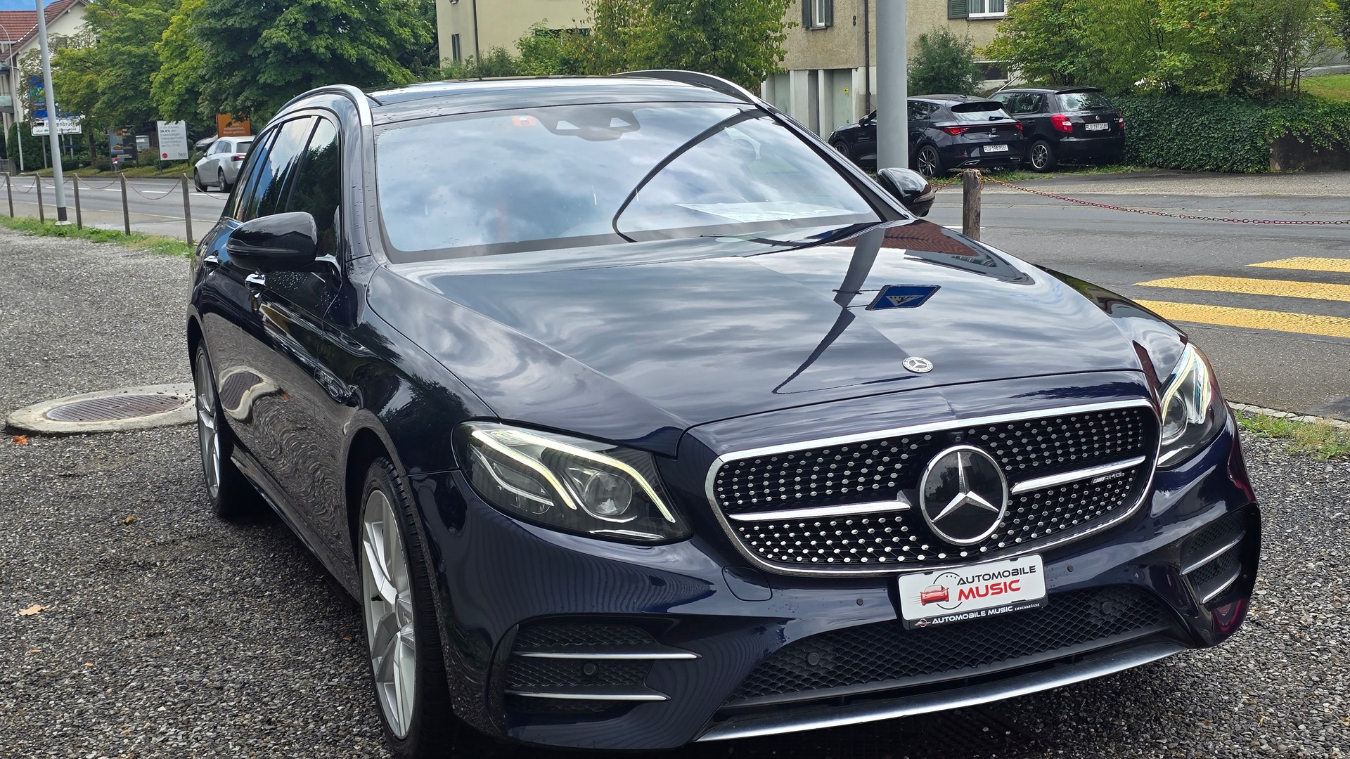 MERCEDES-BENZ E 43 AMG 4 Matic 9G-Tronic-image-3