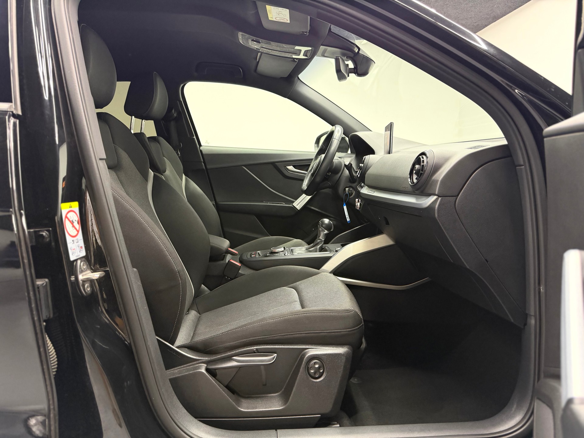 AUDI Q2 30 TFSI Sport S-tronic-image-12