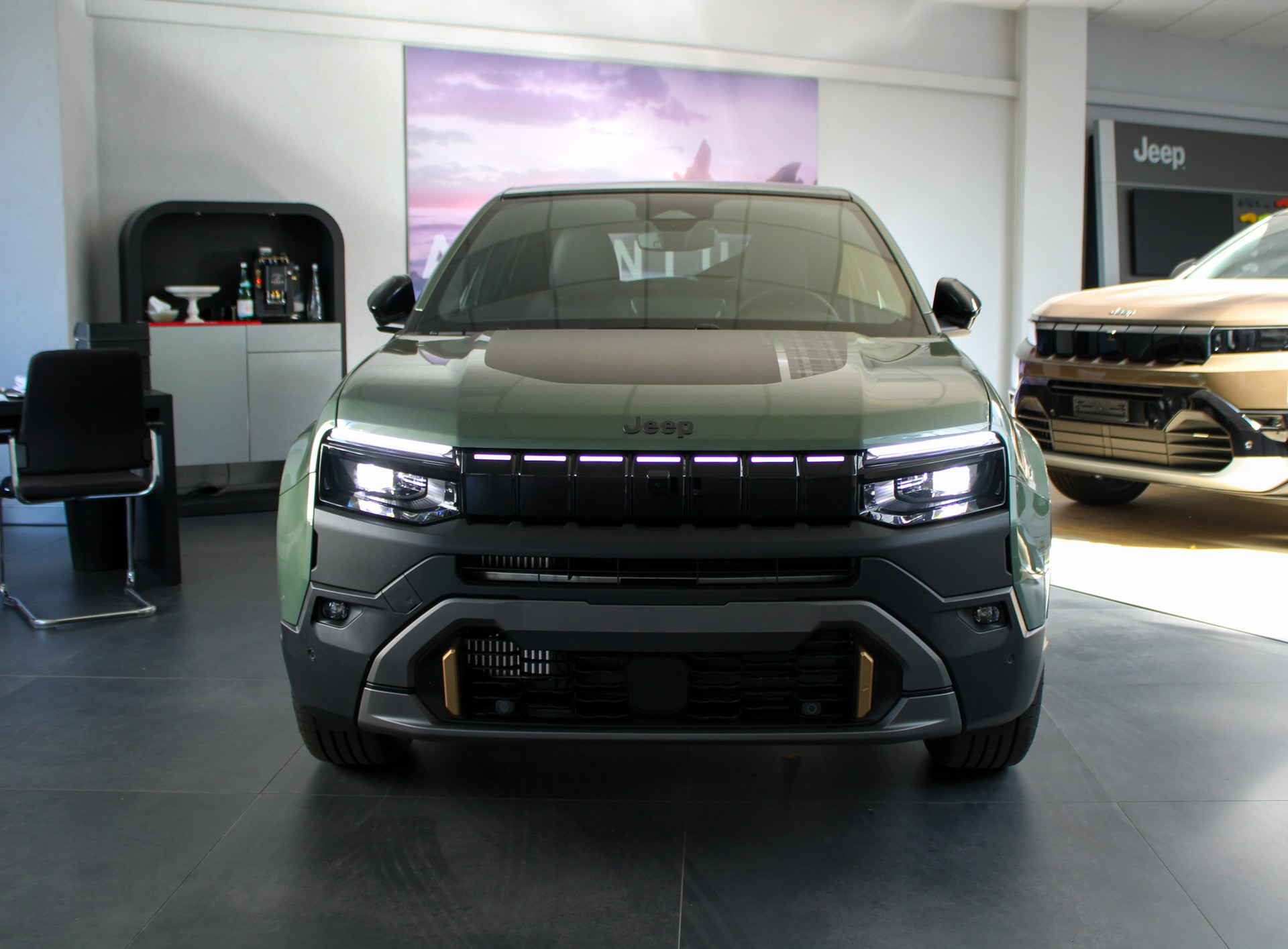 JEEP Avenger 1.2 MHEV 85th Anniversary Sky 4xe-image-1