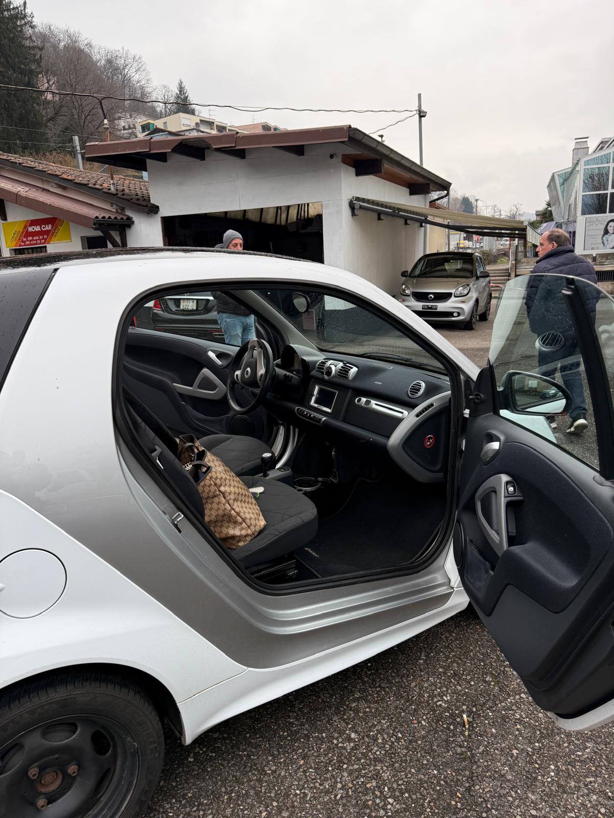 SMART fortwo pure mhd softouch-image-1