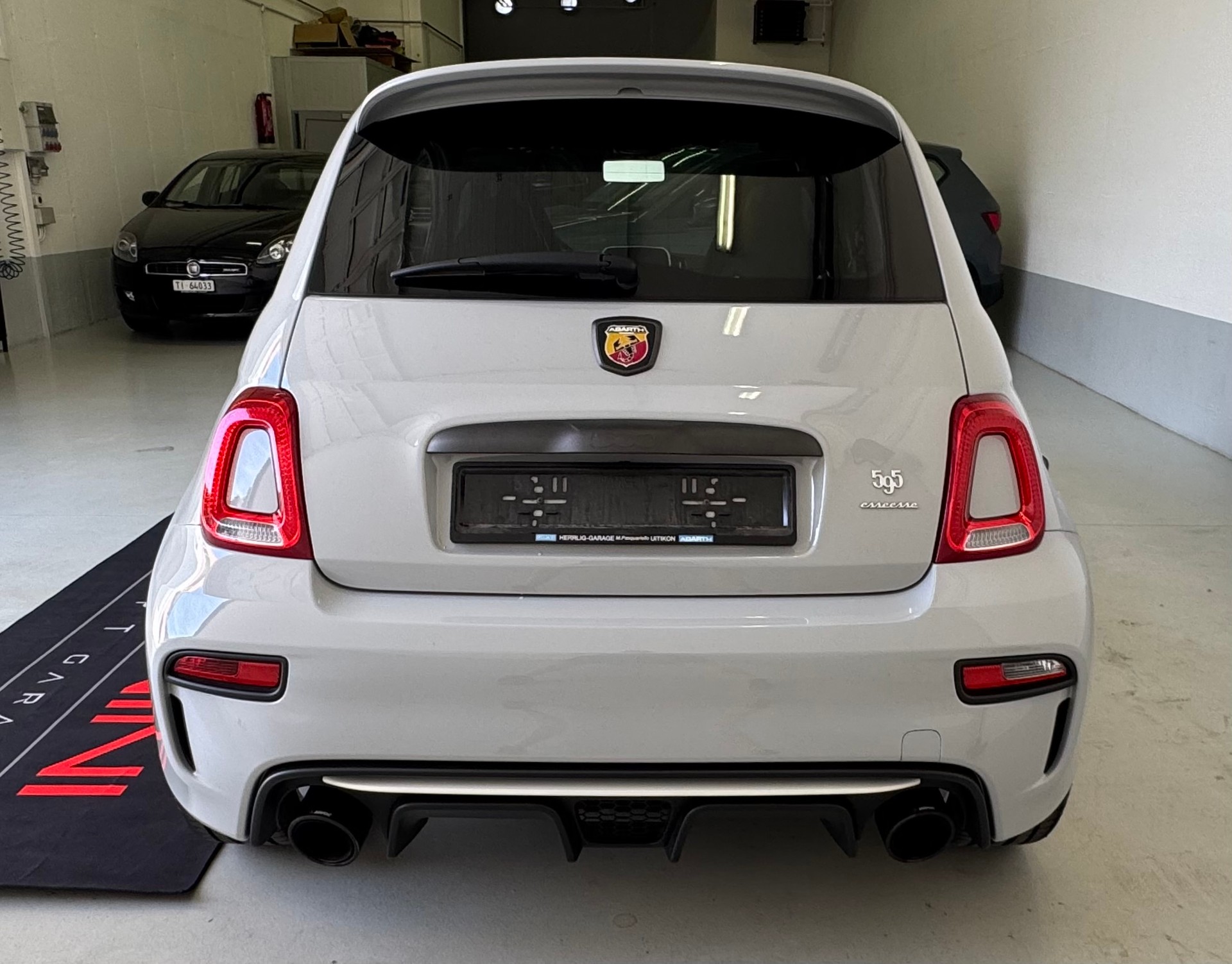 FIAT 595 1.4 16V Turbo Abarth Esseesse Dualogic-image-3