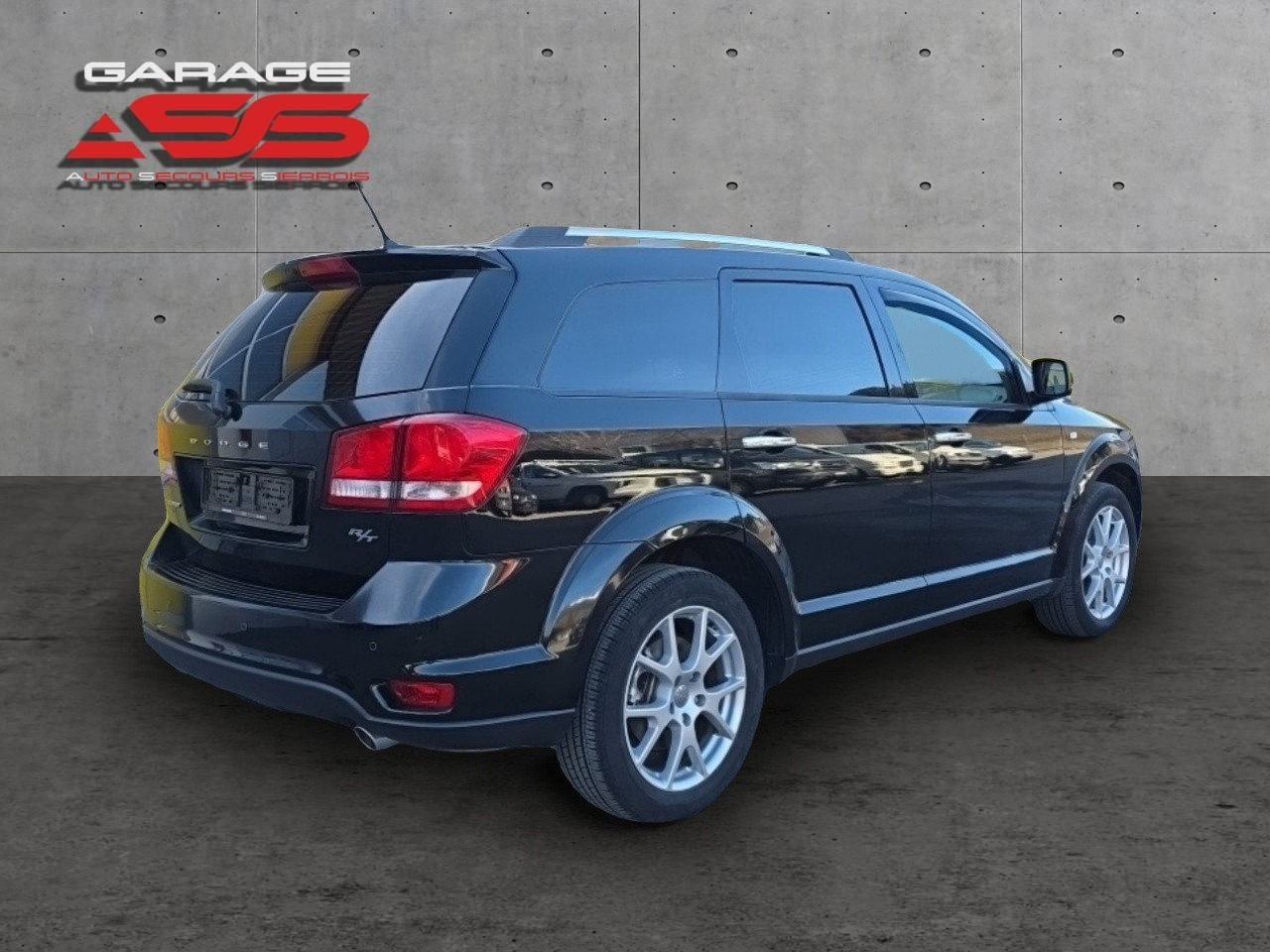 DODGE JOURNEY-image-1
