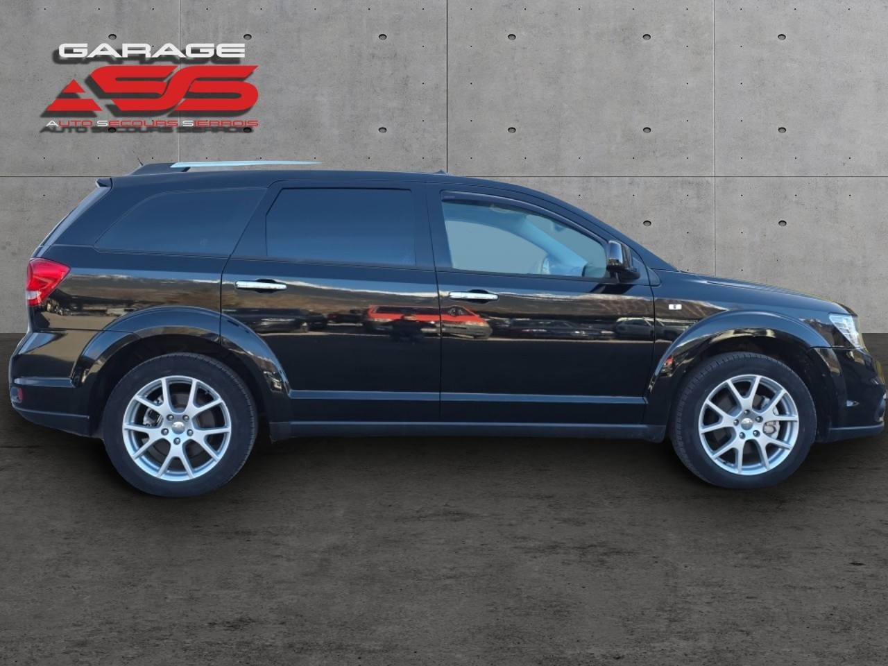 DODGE JOURNEY-image-3