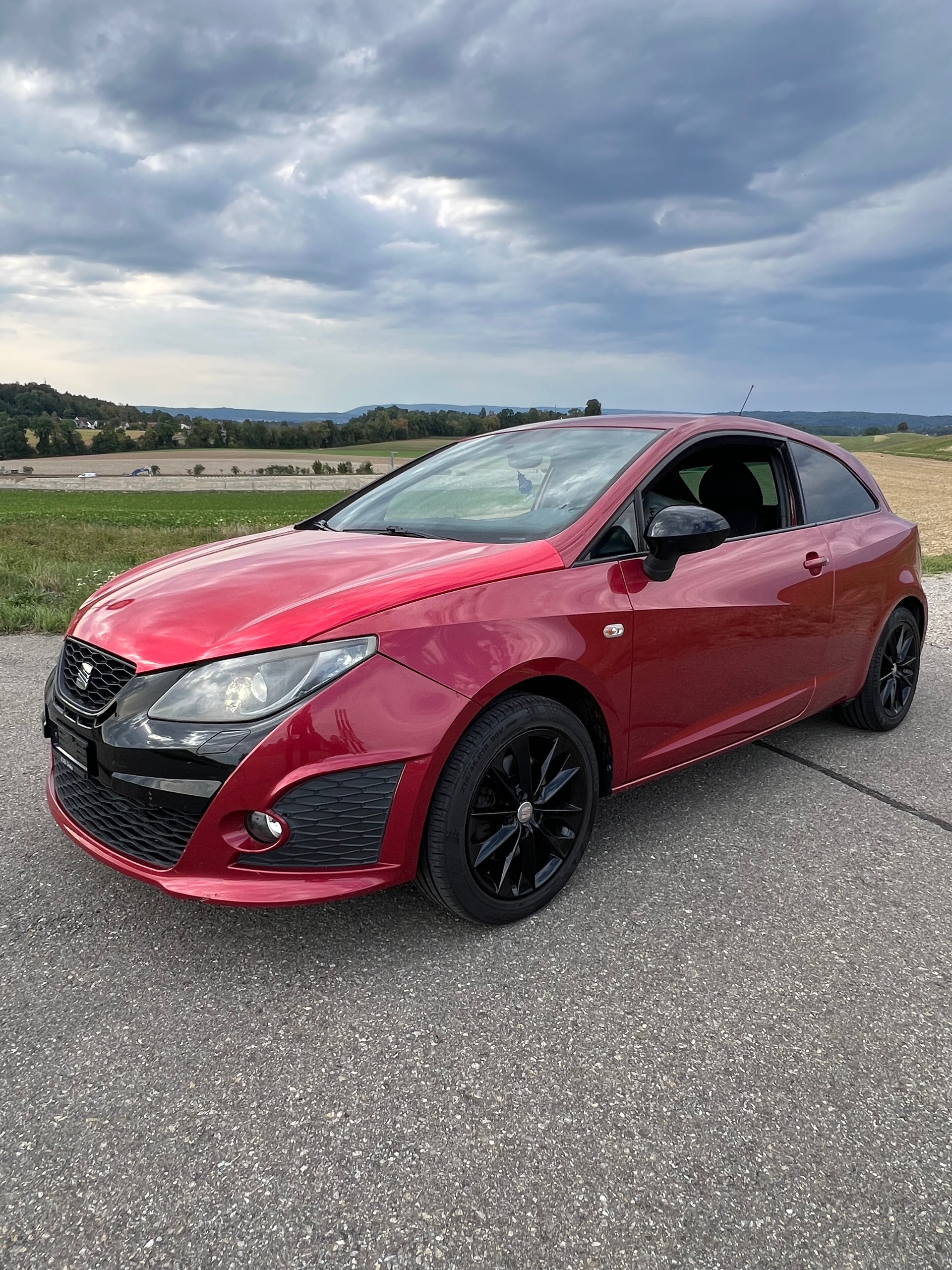 SEAT Ibiza SC 1.4 TSI Cupra DSG-image-8