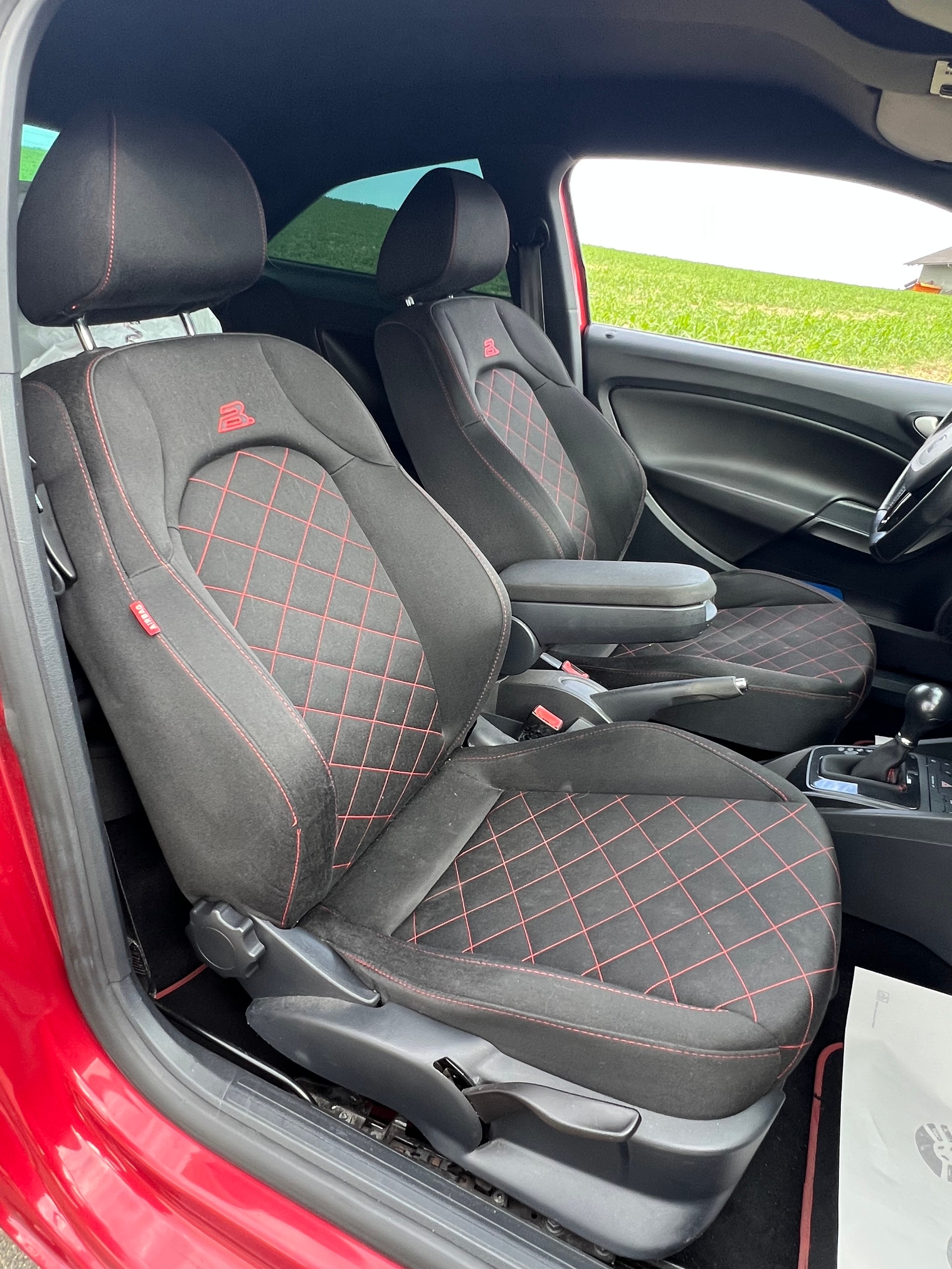 SEAT Ibiza SC 1.4 TSI Cupra DSG-image-11