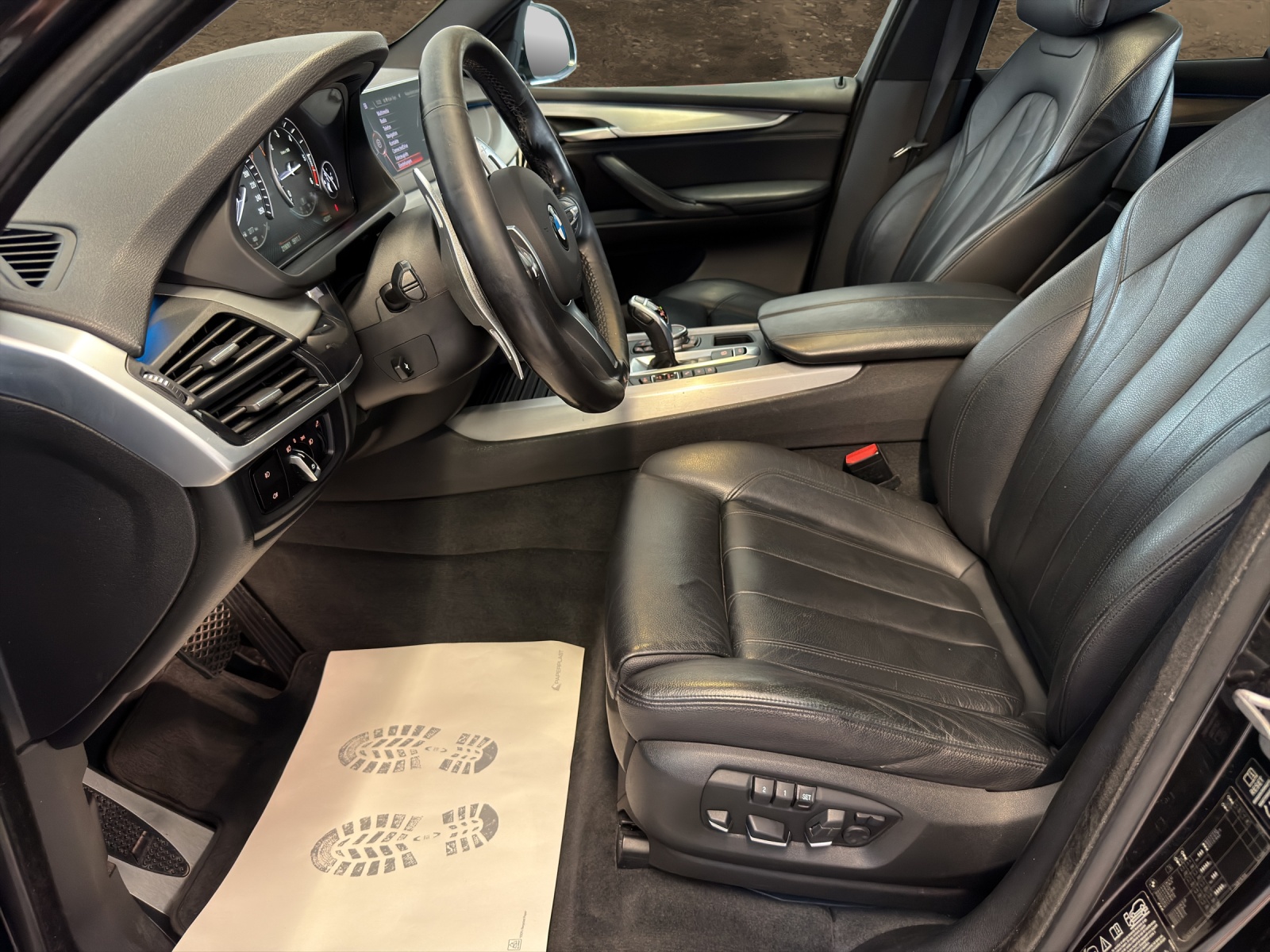BMW X5 xDrive 30d Steptronic-image-11