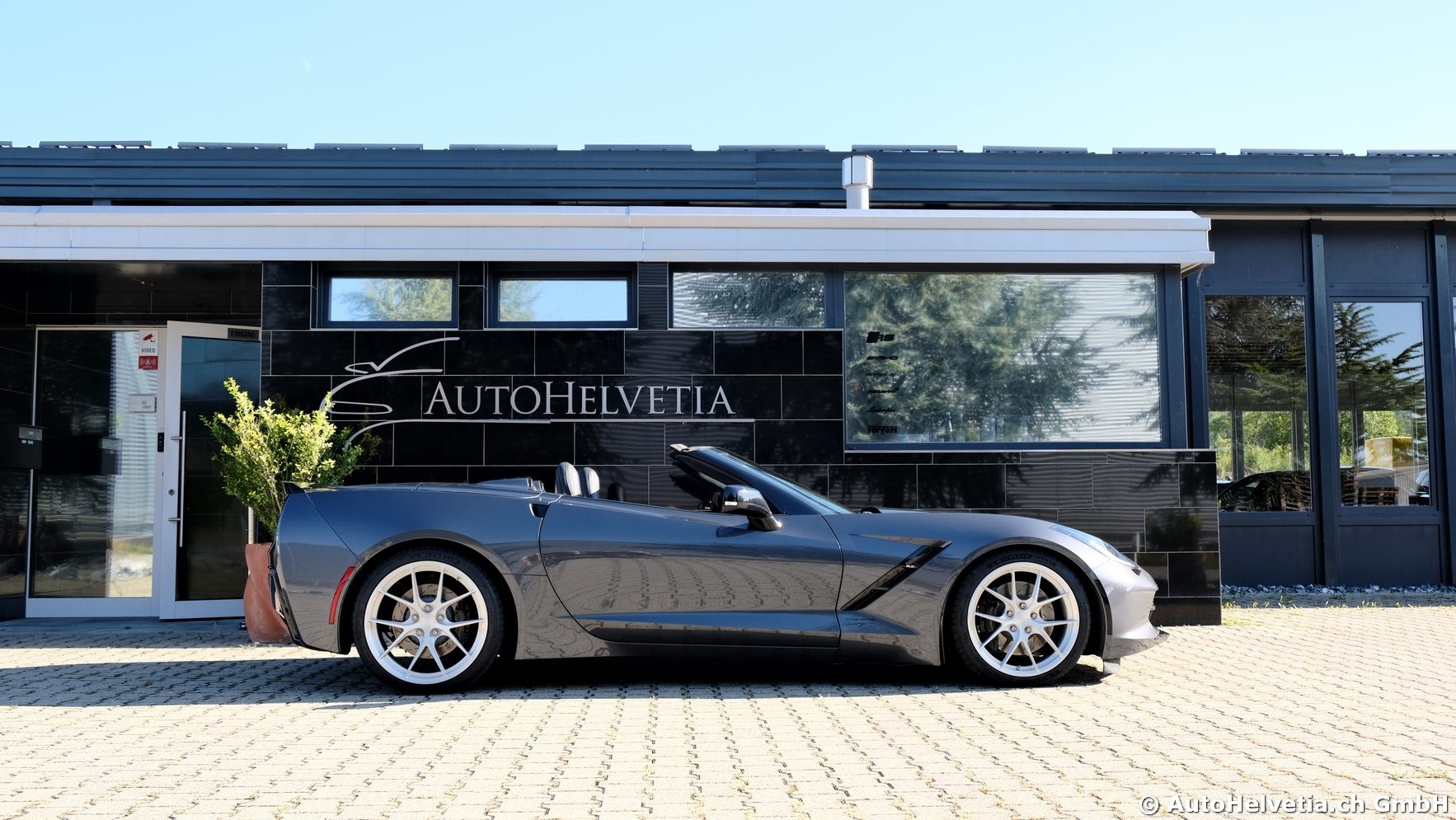 CHEVROLET Corvette Convertible Stingray 3LT-image-3