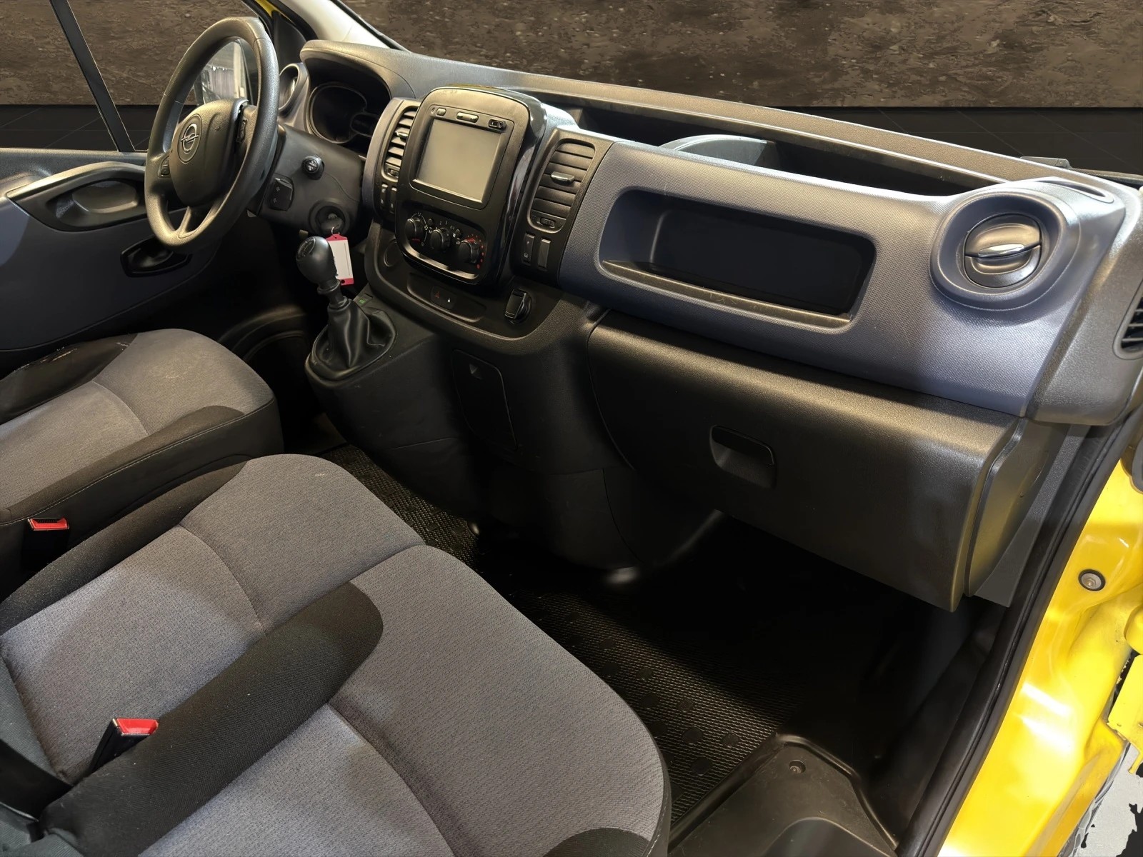 OPEL Vivaro 1.6 CDTI 2.7t L1H1-image-8