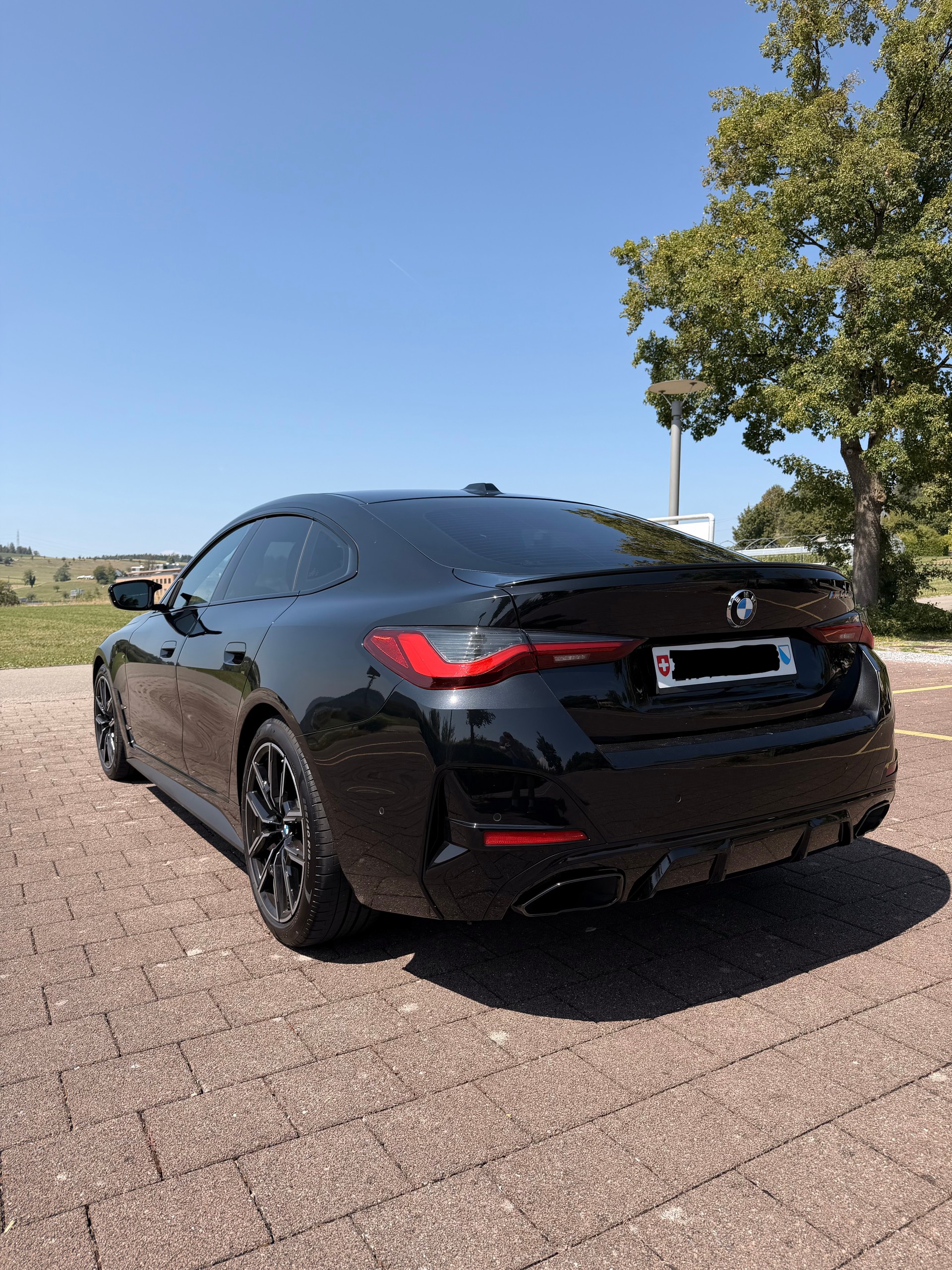 BMW M440i xDrive-image-2