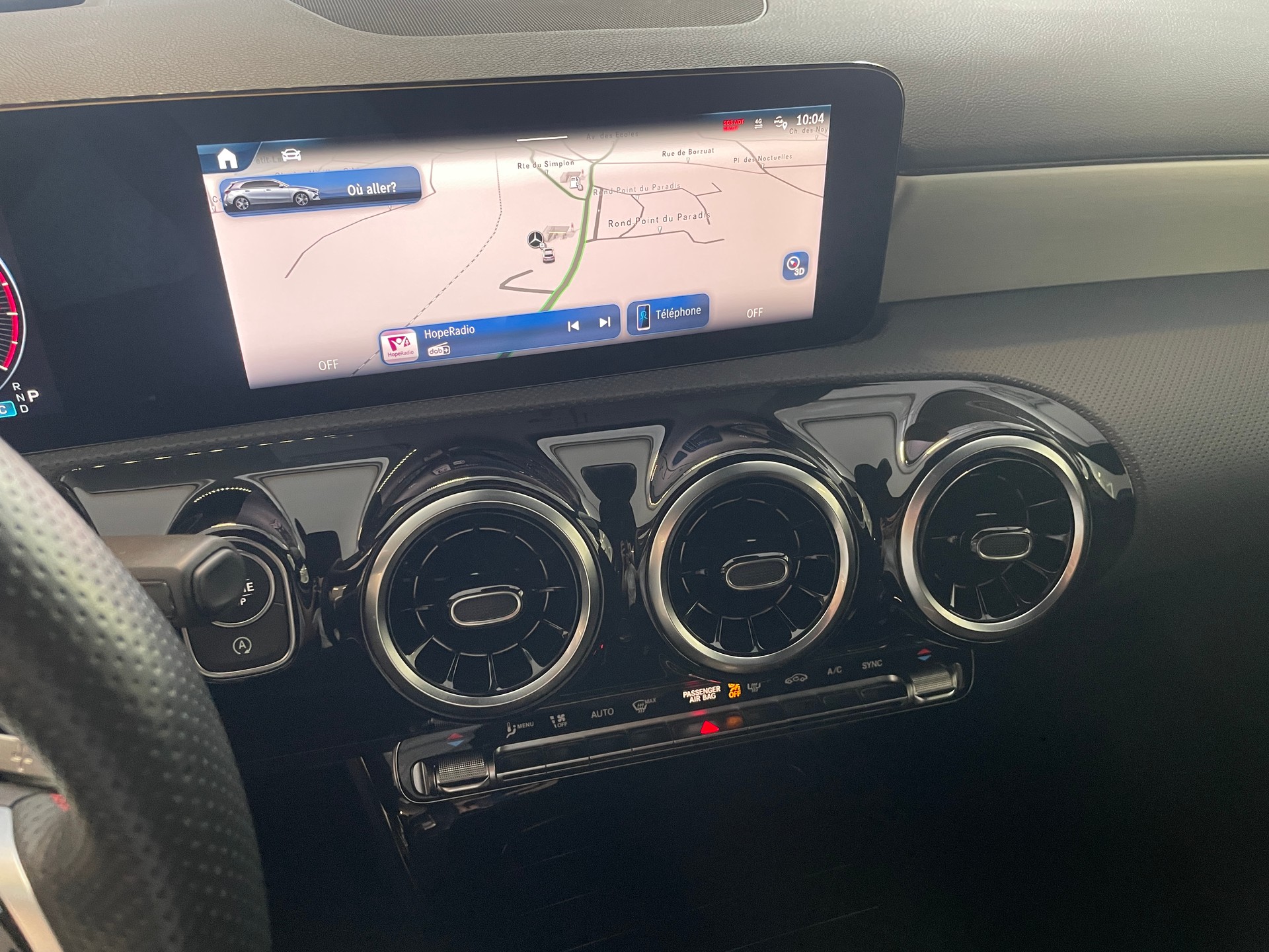 MERCEDES-BENZ A 220 4Matic 8G-DCT AMG Line-image-13